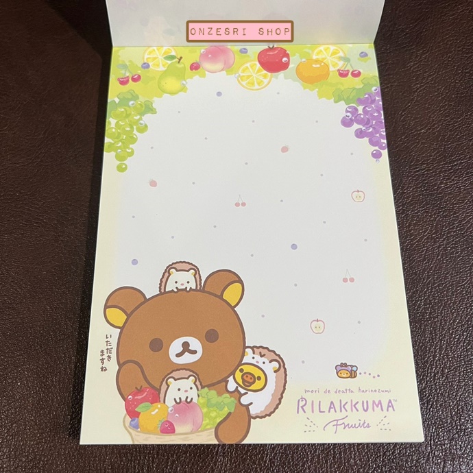 สมุดฉีก Rilakkuma Fruits แบบสีขาว ขนาด 14.8 x 10.5 ซม. มี 4 ลาย รวม 100 แผ่น