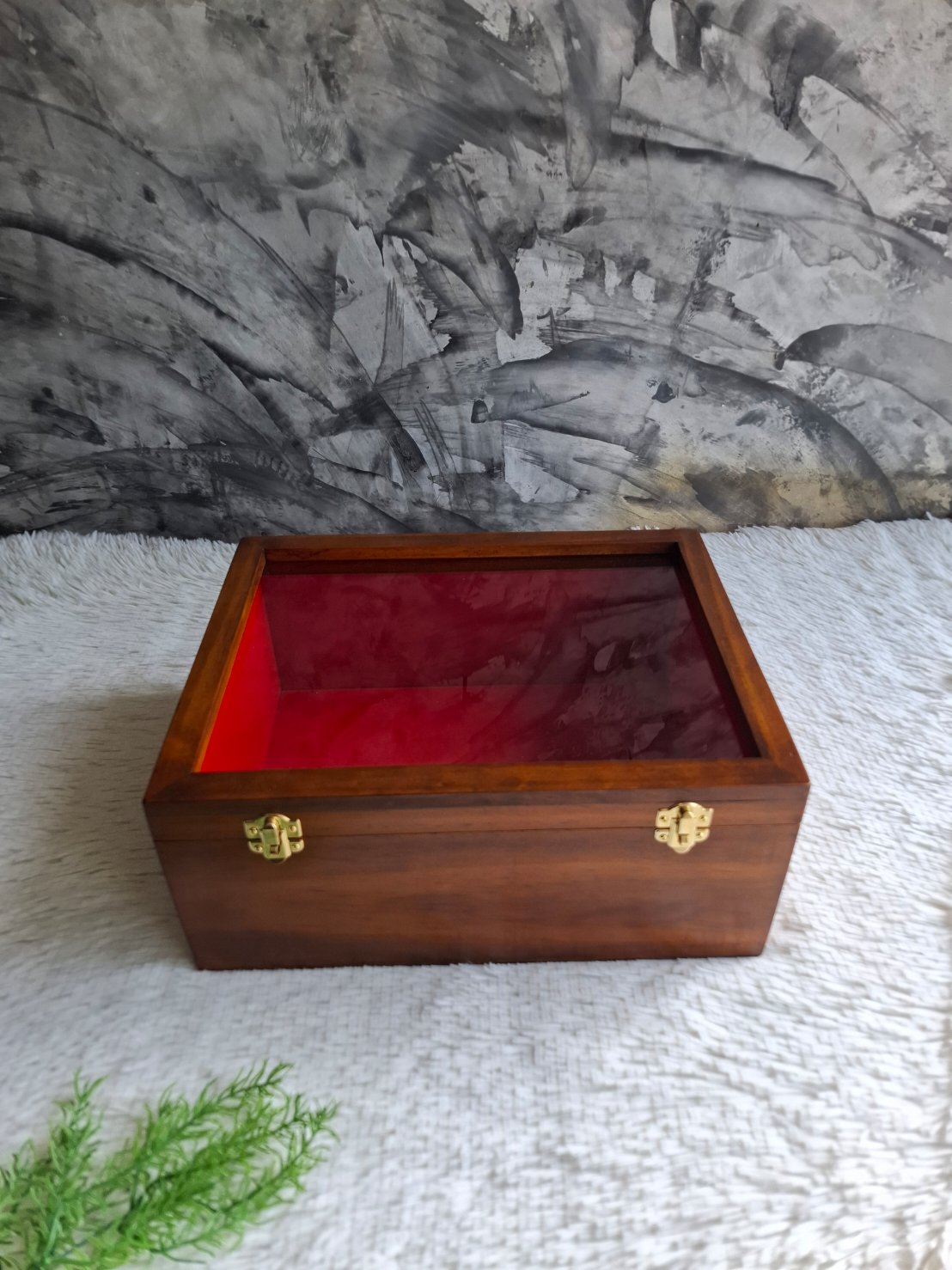 กล่องไม้ฝากระจก