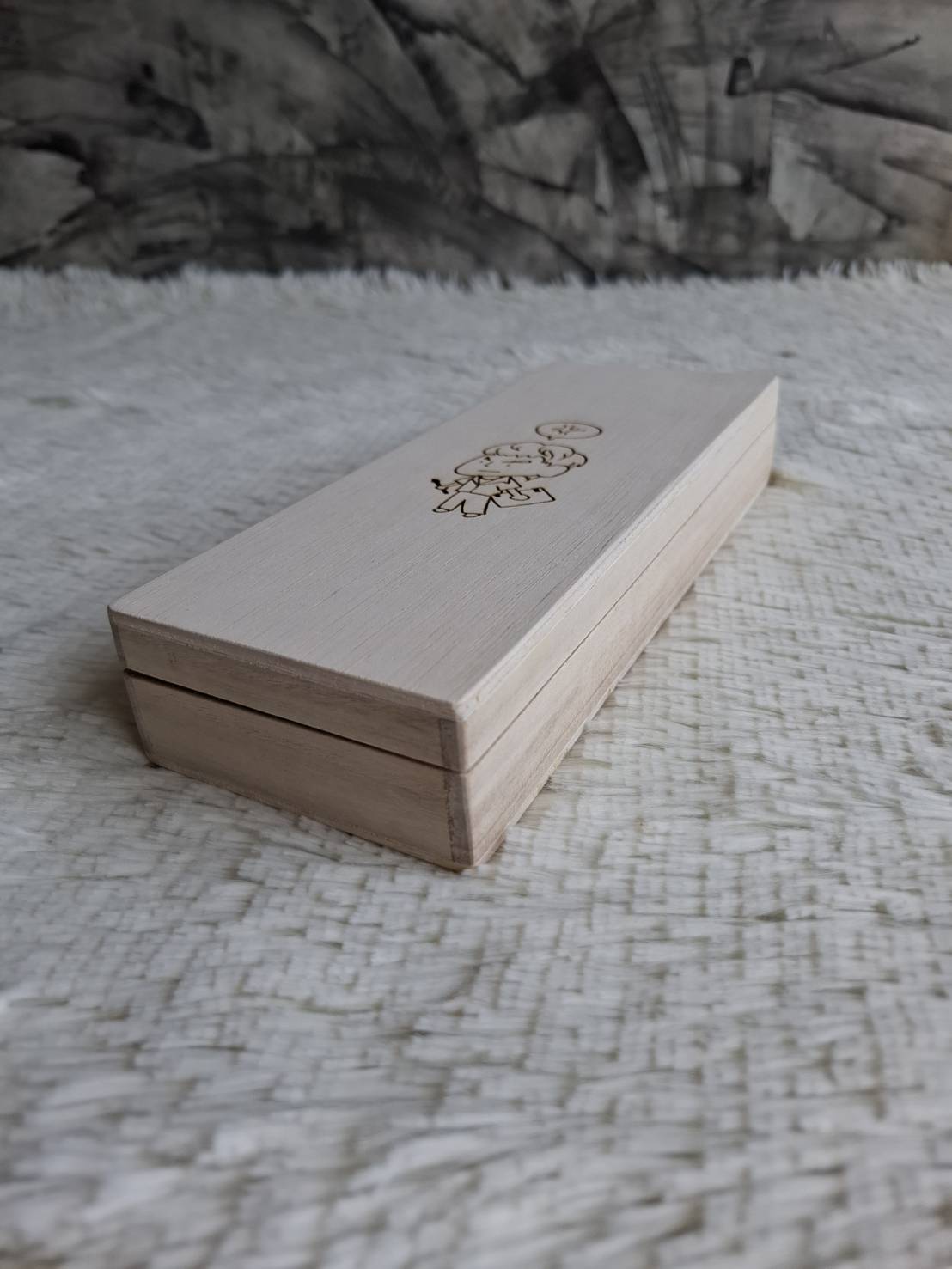 กล่องไม้ใส่ปากกา