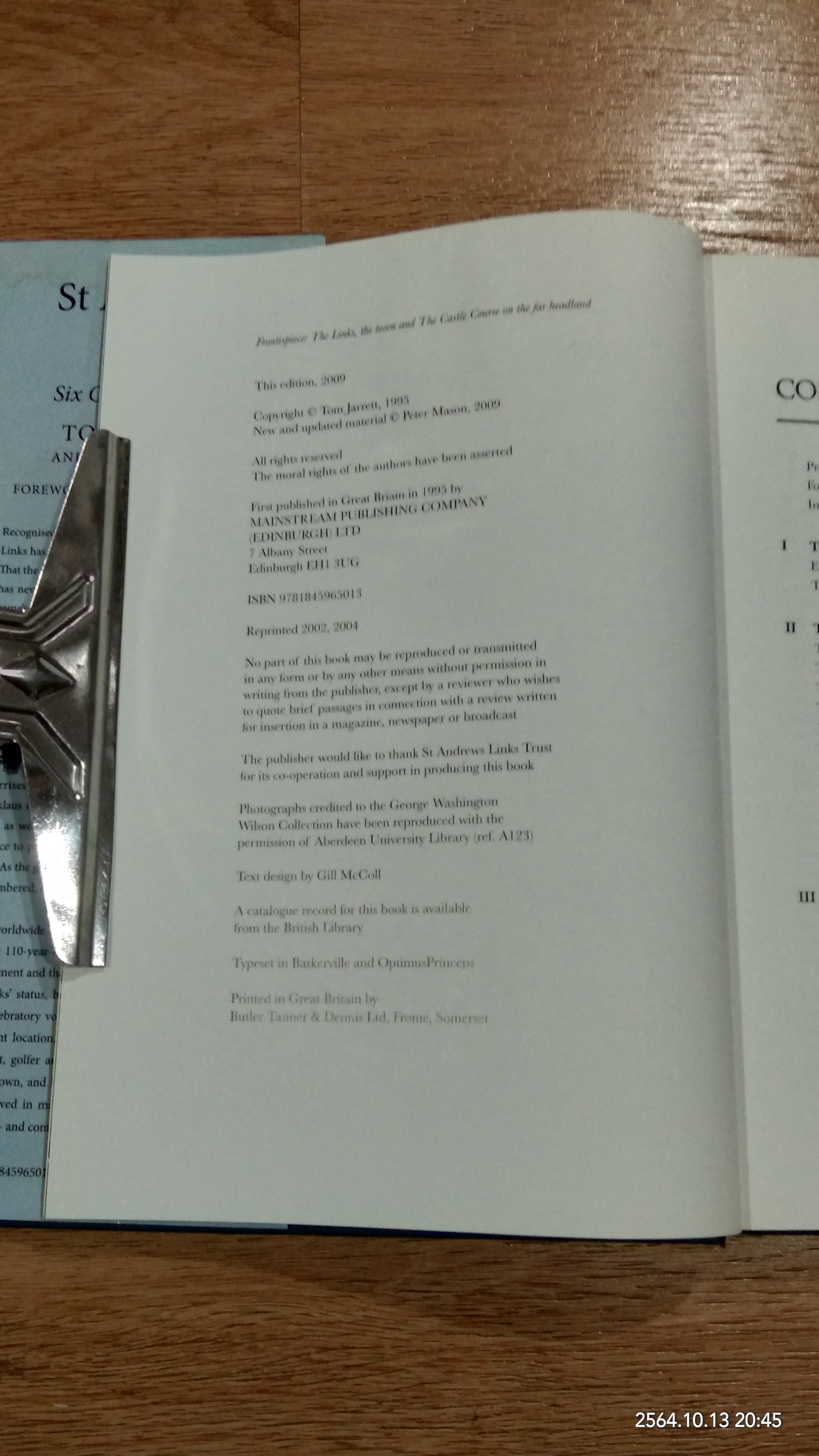 St Andrews Links Six Centuries of Golf / TOM JARRETT (มีรอยโดนน้ำ)