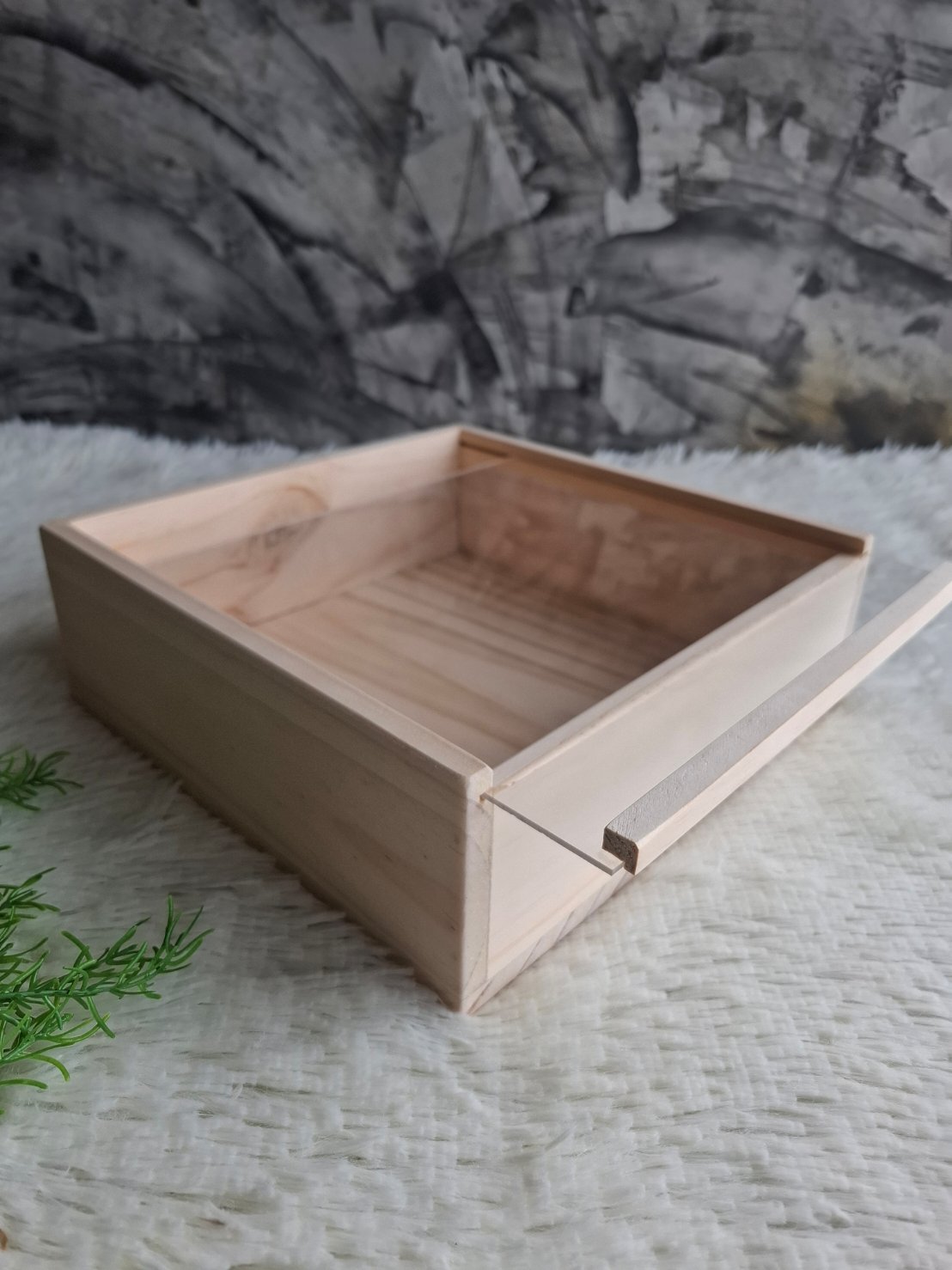 กล่องไม้สนฝาสไลด์