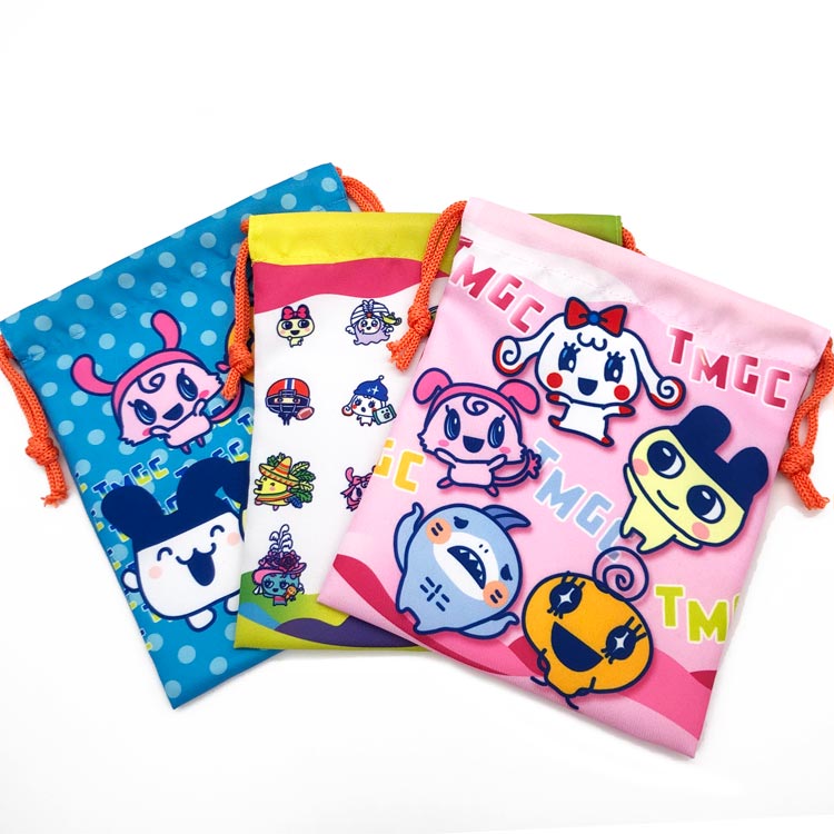เซ็ตกระเป๋ารูดเชือก 3 ใบ ลาย Tamagotchi Uni จากญี่ปุ่น ขนาด 21 x 18 ซม.