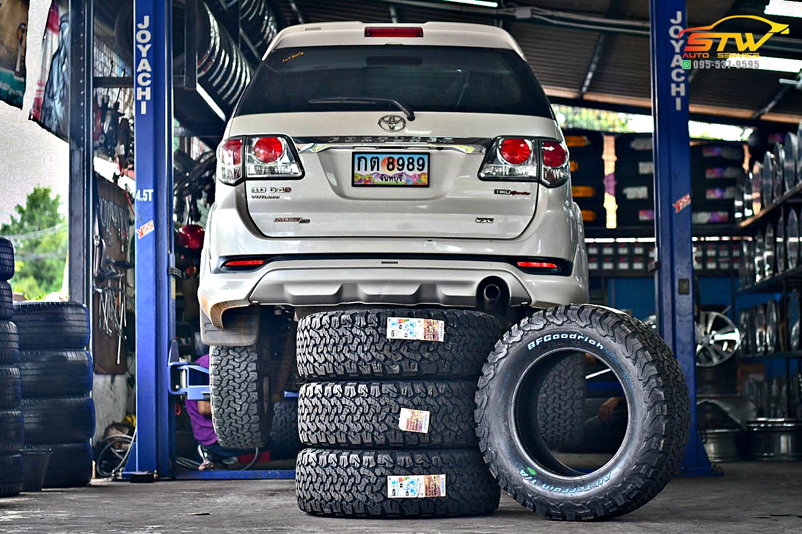 ยางใหม่ BF GOODRICH All-Terrain TA KO2 265/65R18 117/114R