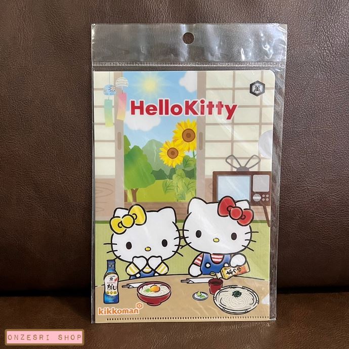 แฟ้มเล็กขนาด A5 ลาย Hello Kitty x Kikkoman (Limited) ขนาด 14.5 x 20.5 ซม. ไม่มีวางจำหน่ายทั่วไป