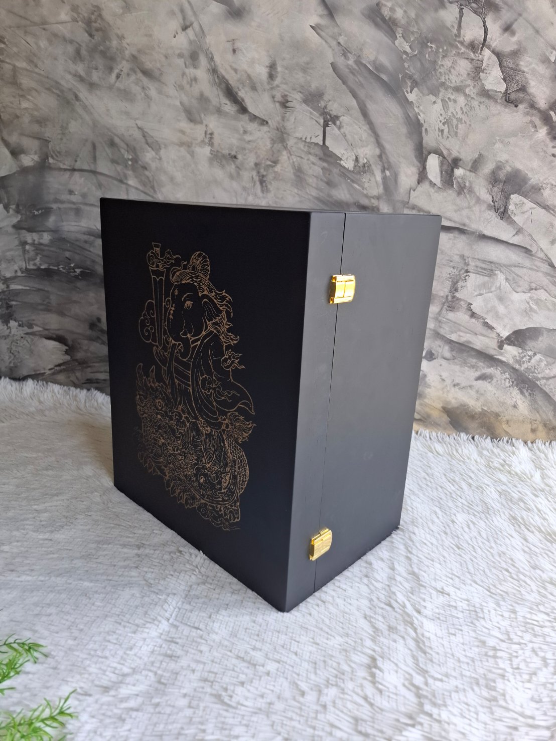 กล่องไม้ใส่งานโมเดล