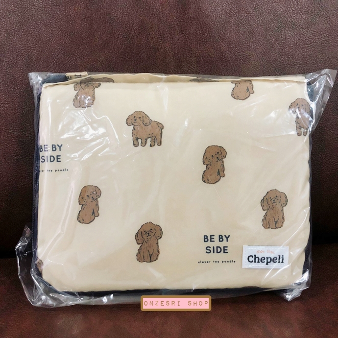 กระเป๋า Chou Chou Chepeli Shopping Bag ลายน้องหมา Toy Poodle ใบใหญ่ พับได้ ขนาด 28.5 x 37 x 25.5 ซม. เป็นแบบรูดเชือก ด้านในบุฟอยล์ เก็บอุณหภูมิได้ (ลายแบบรูปแรก รูปต่อ ๆ มาให้ดูตอนกางออกว่าเป็นแบบนี้)