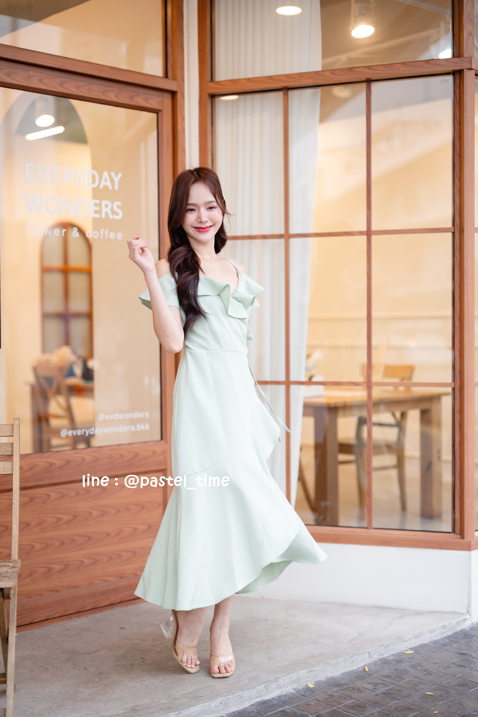 Nella Ruffle Shoulder Dress - สีเขียวมิ้นท์