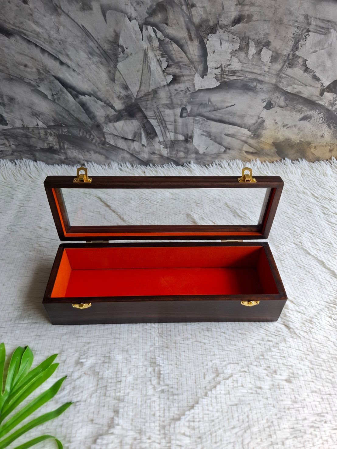 กล่องฝากระจก