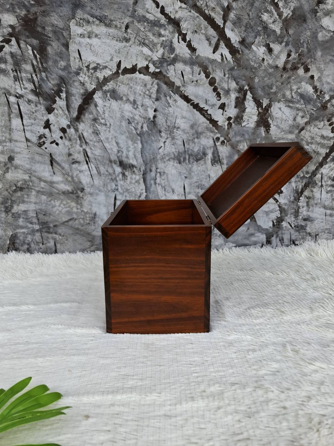 กล่องเก็บโกศอัฐิ