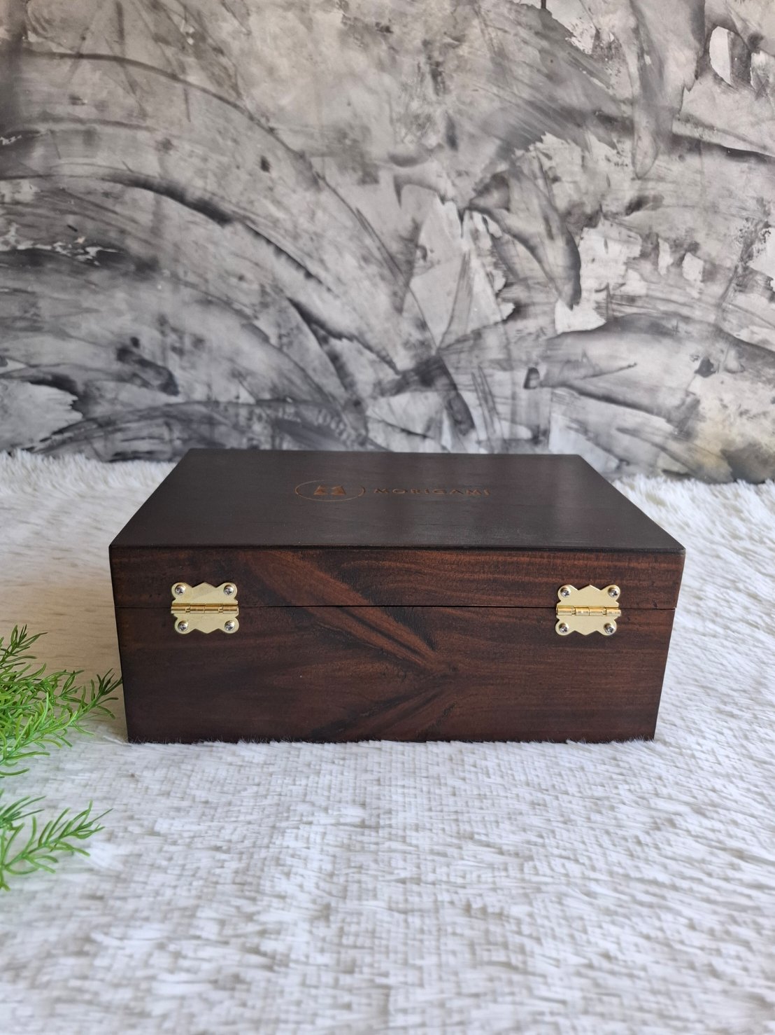 กระเป๋ากล่องไม้