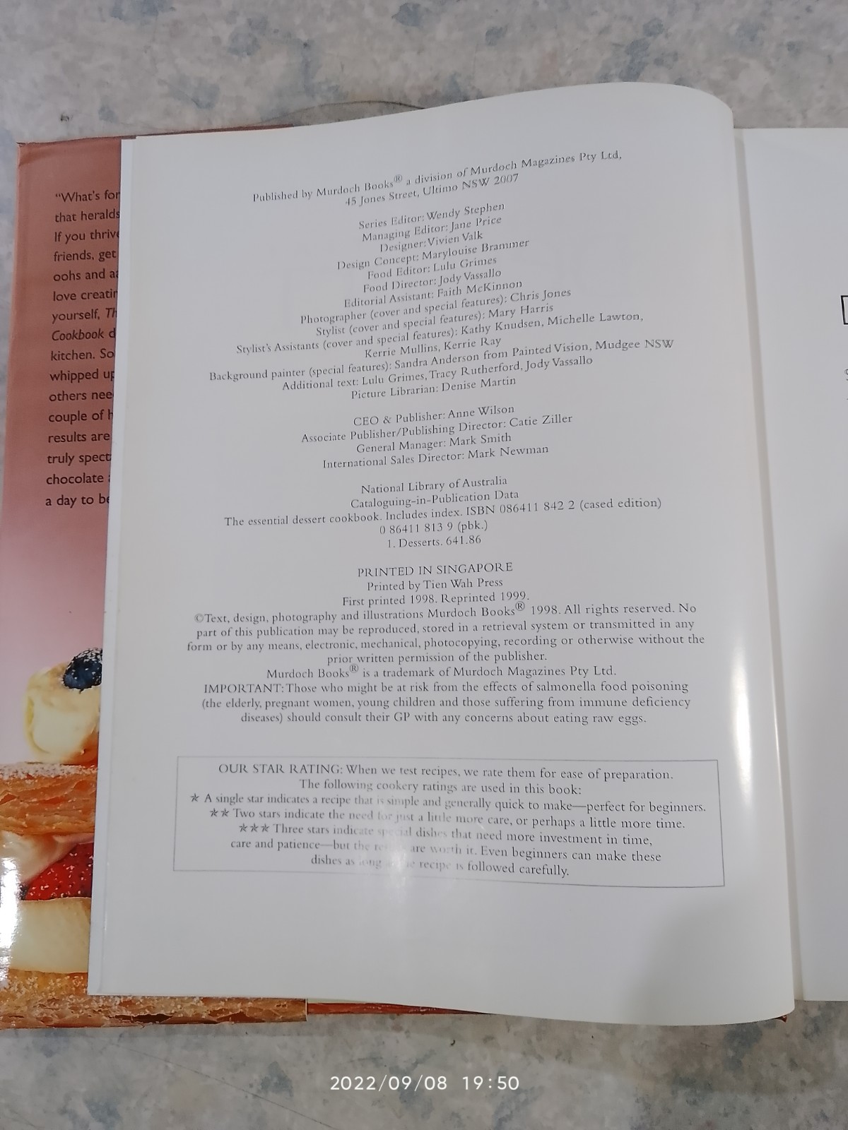 THE ESSENTIAL DESSERT COOKBOOK