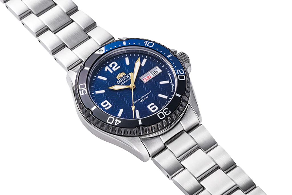 (ประกันศูนย์ไทย) Orient Mako II Sapphire รุ่น RA-AA0822L Limited Edition