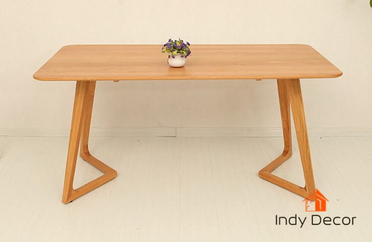 โต๊ะอาหารไม้โอ๊ค รุ่น Boomber สีธรรมชาติ