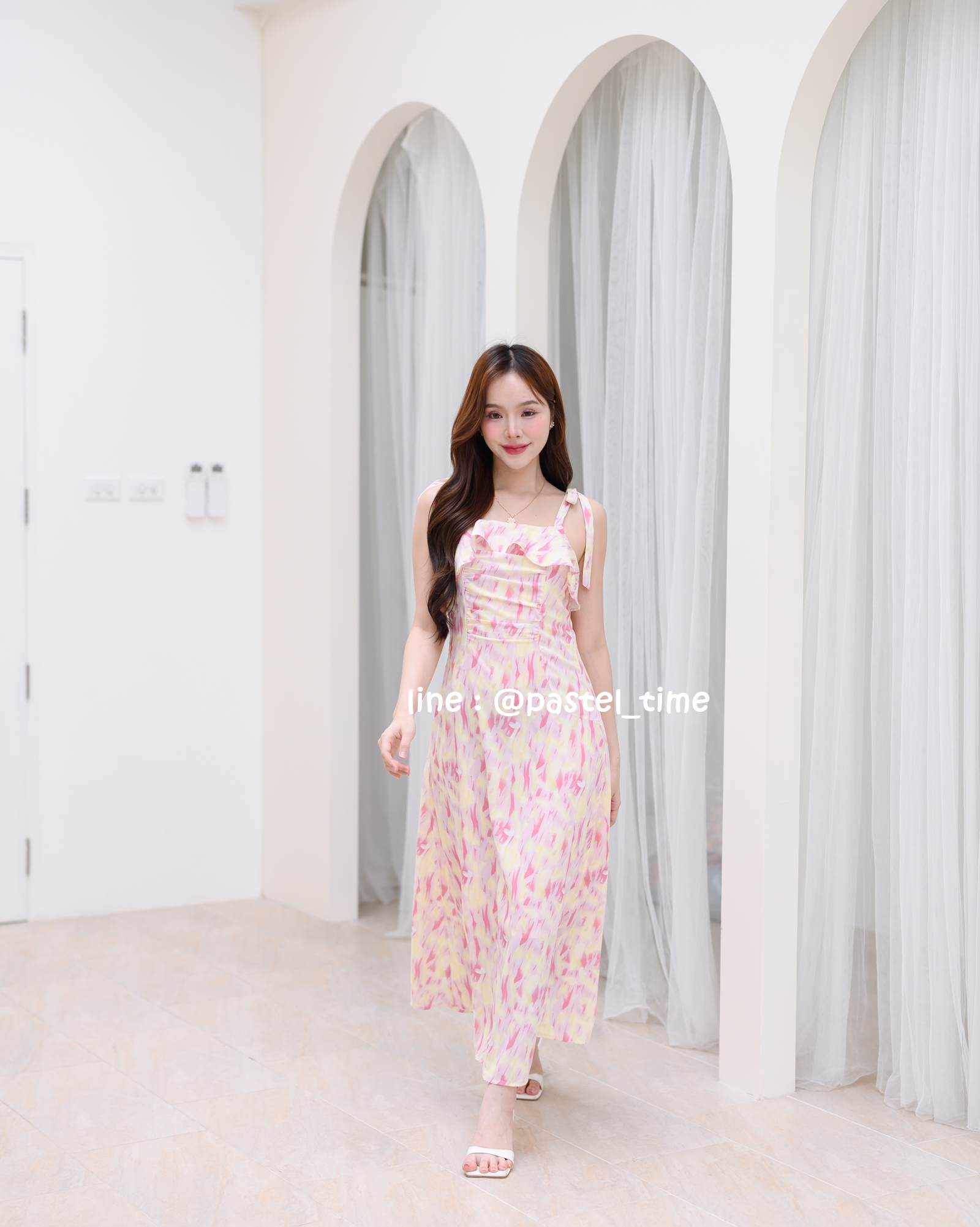 Love in a mist Maxi dress – ลายสีน้ำโทนสีชมพู