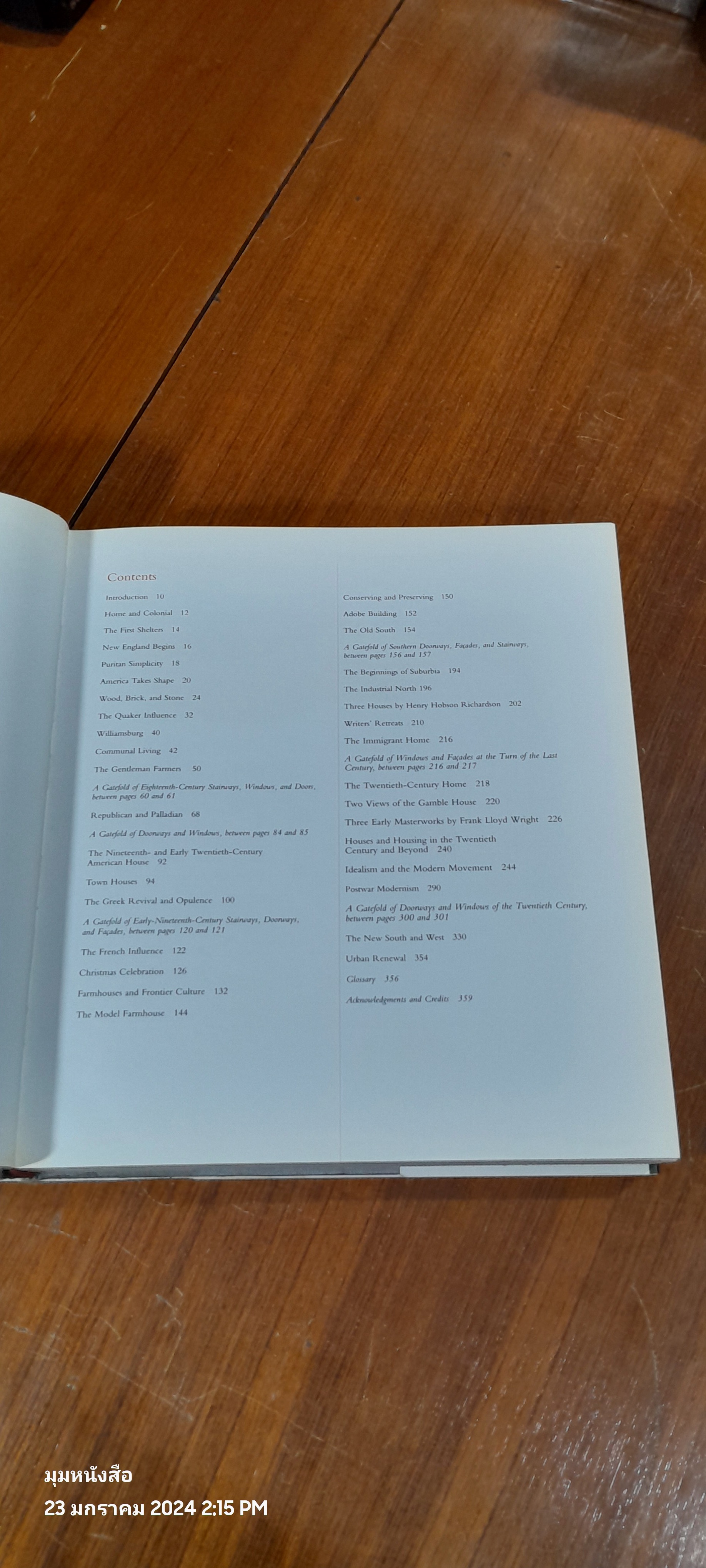 American Home: From Colonial Simplicity to the Modern Adventure / David Larkin