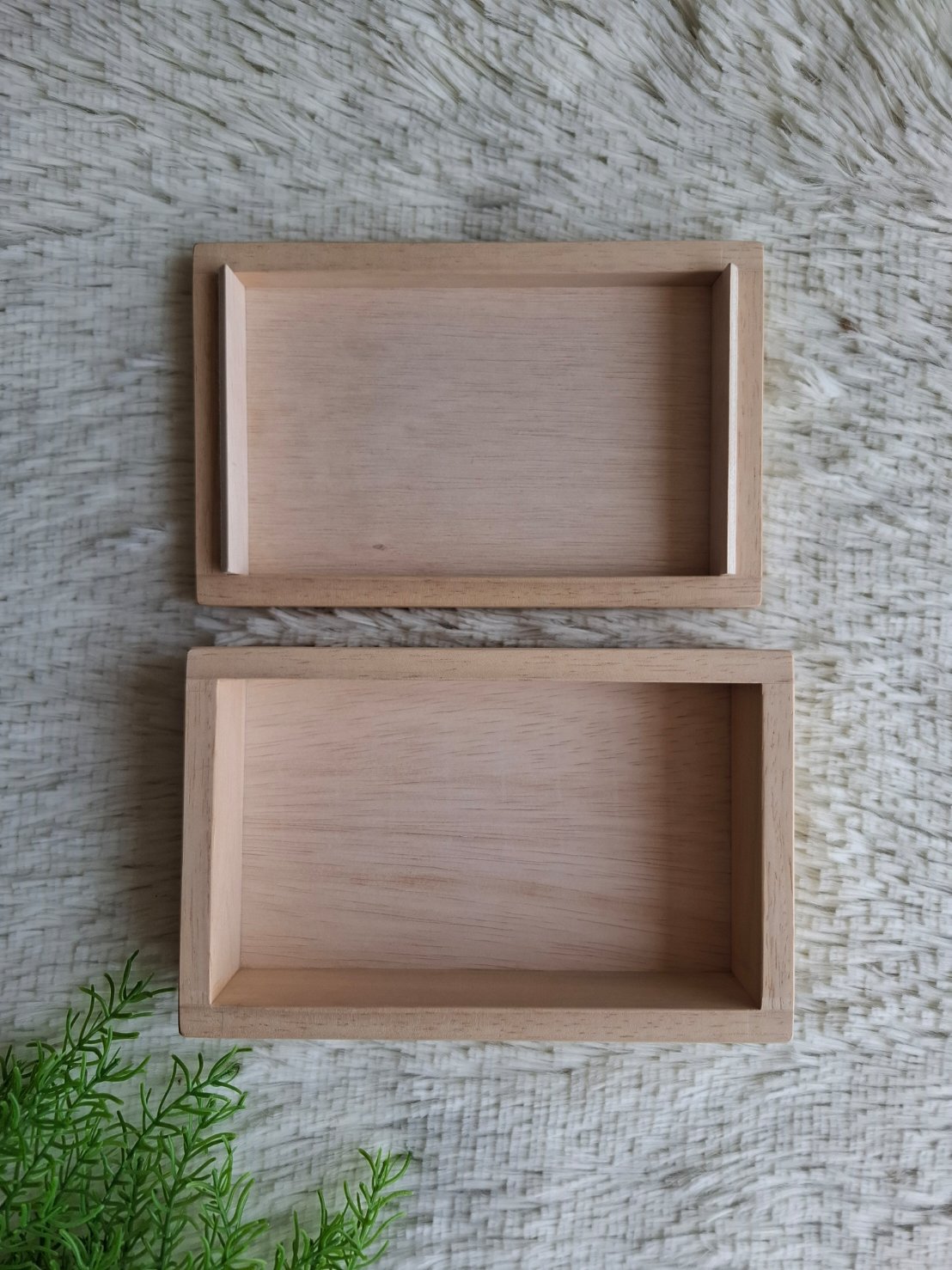 กล่องไม้ฝาครอบ