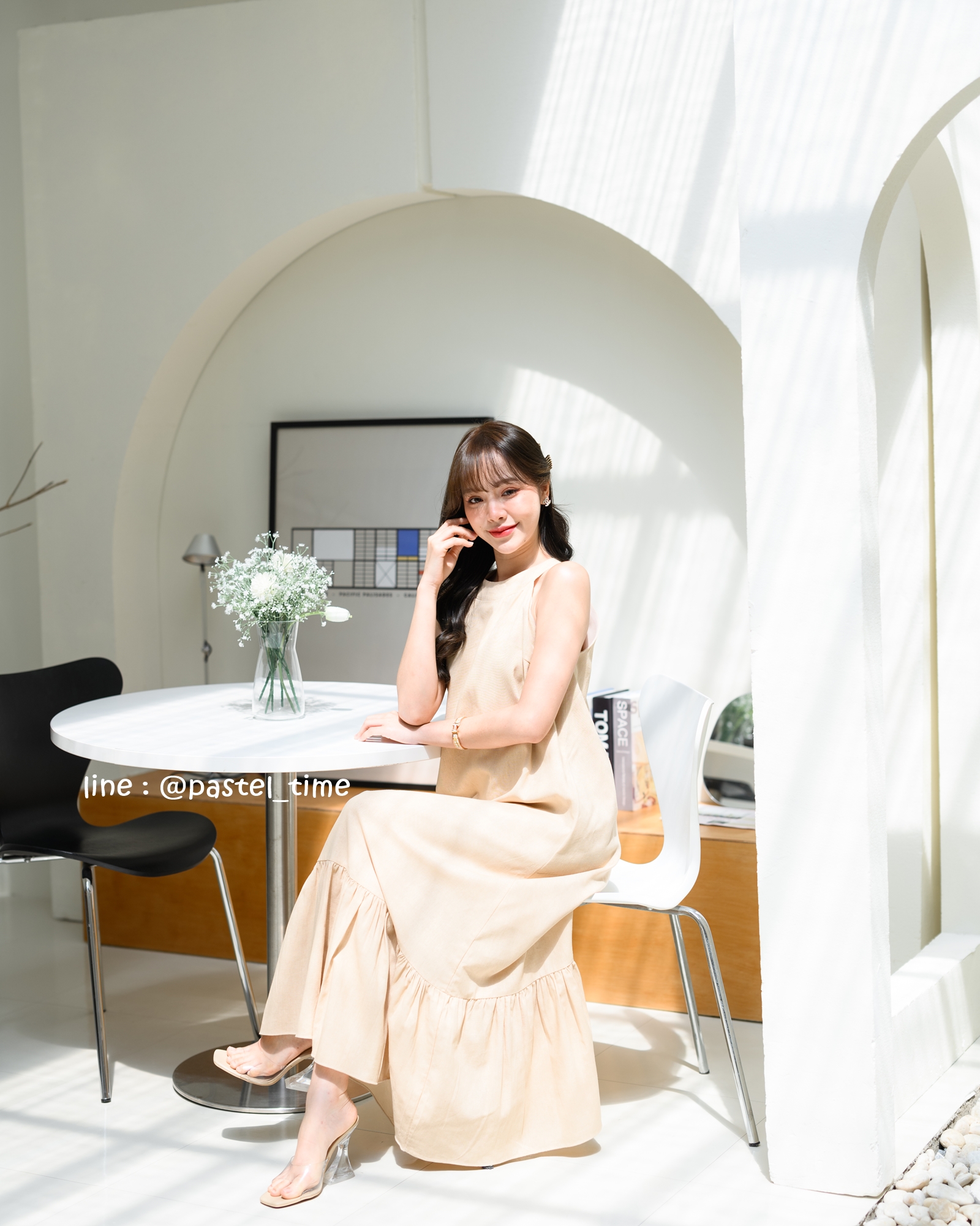 Clio Vest Linen Maxi dress - สีเบจ