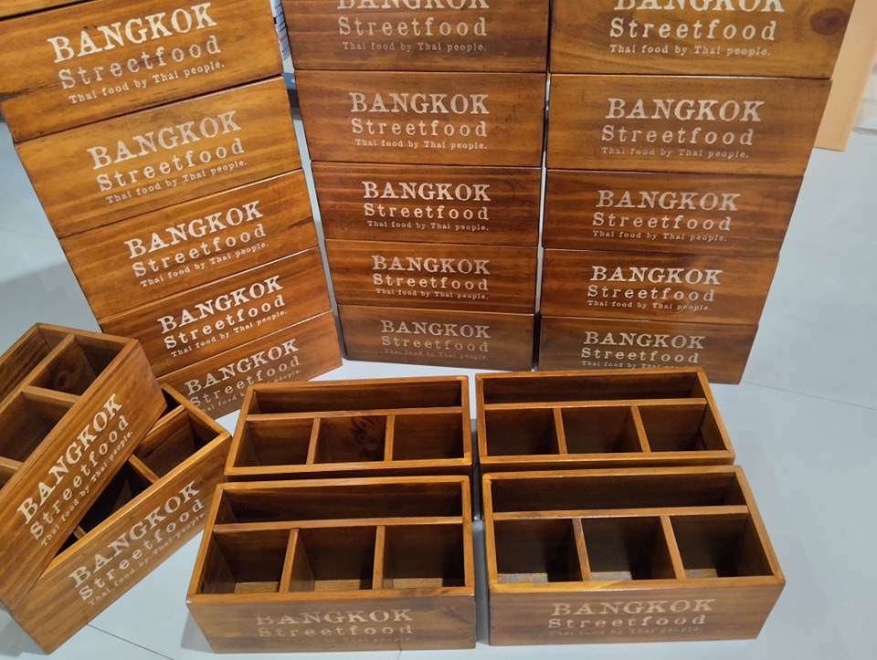 ถาดไม้ใส่อุปกรณ์ซ้อน,ส้อม