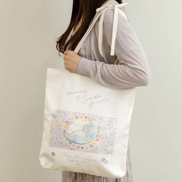 กระเป๋าสะพาย Sumikko Gurashi Tokage Memories Tote Bag ขนาด 38 x 25 x 3.5 ซม.