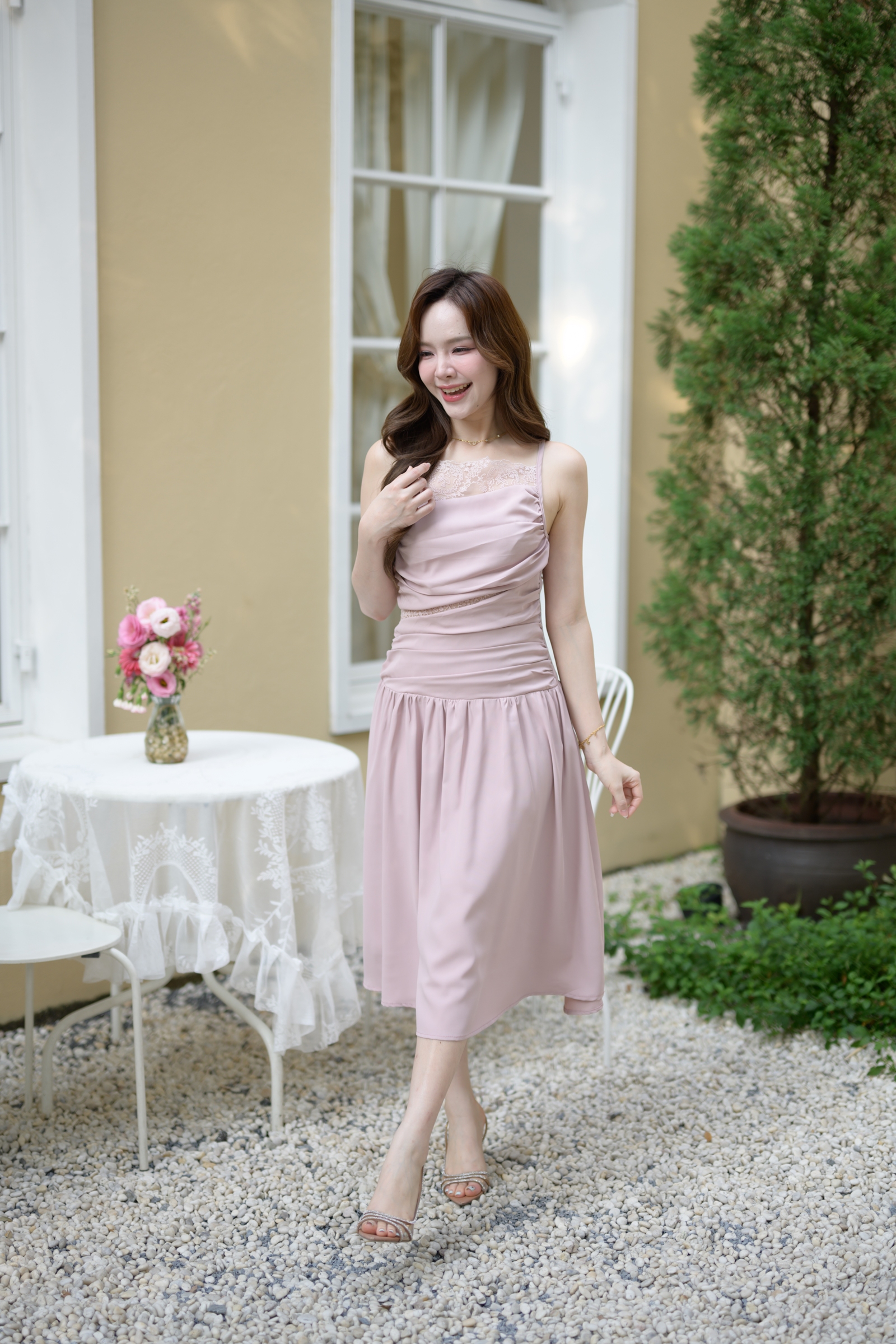 Elise Draped Lace Midi Dress : สีชมพู [Made by Pastel Time]