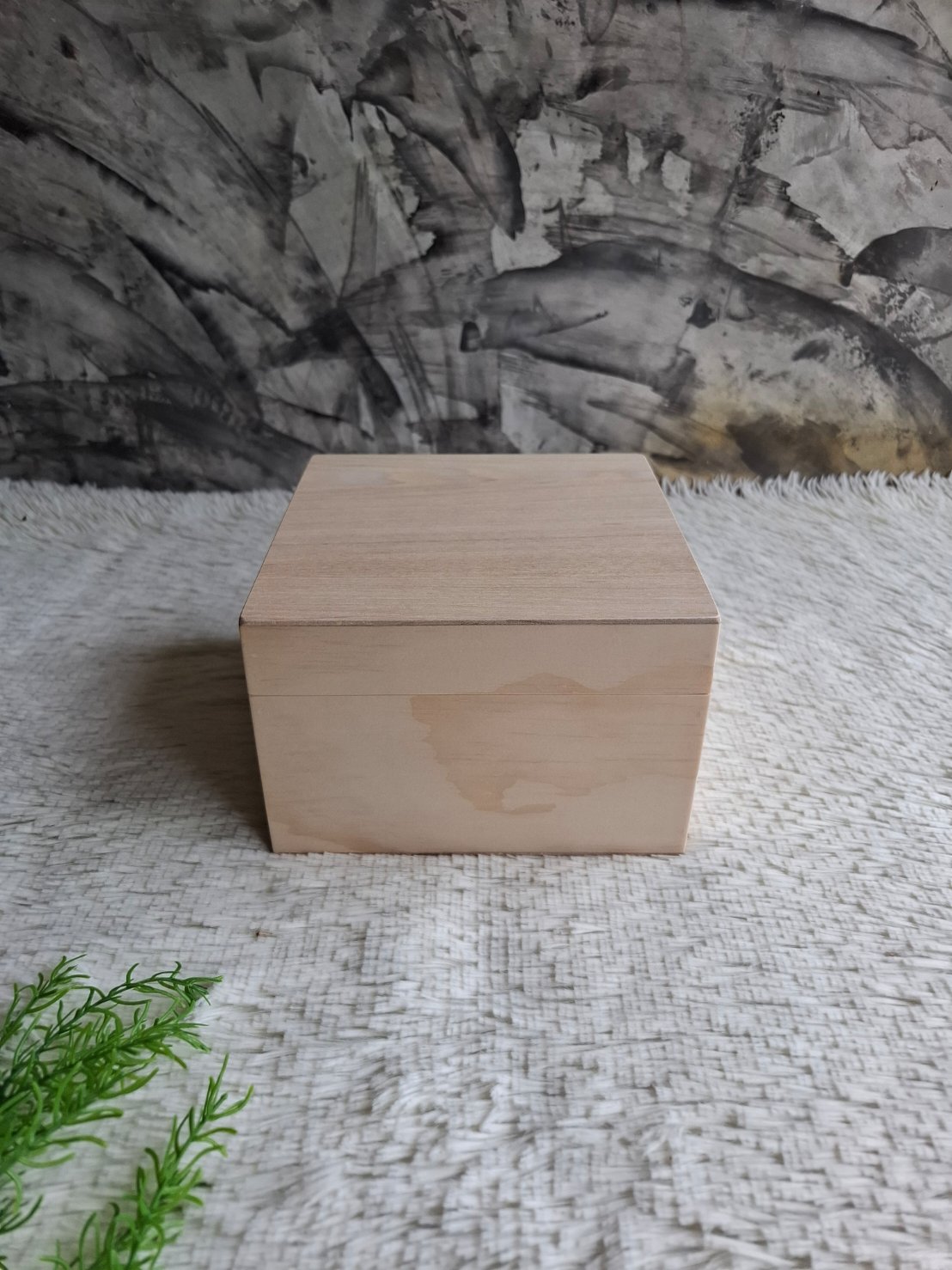 กล่องไม้สนฝาครอบ