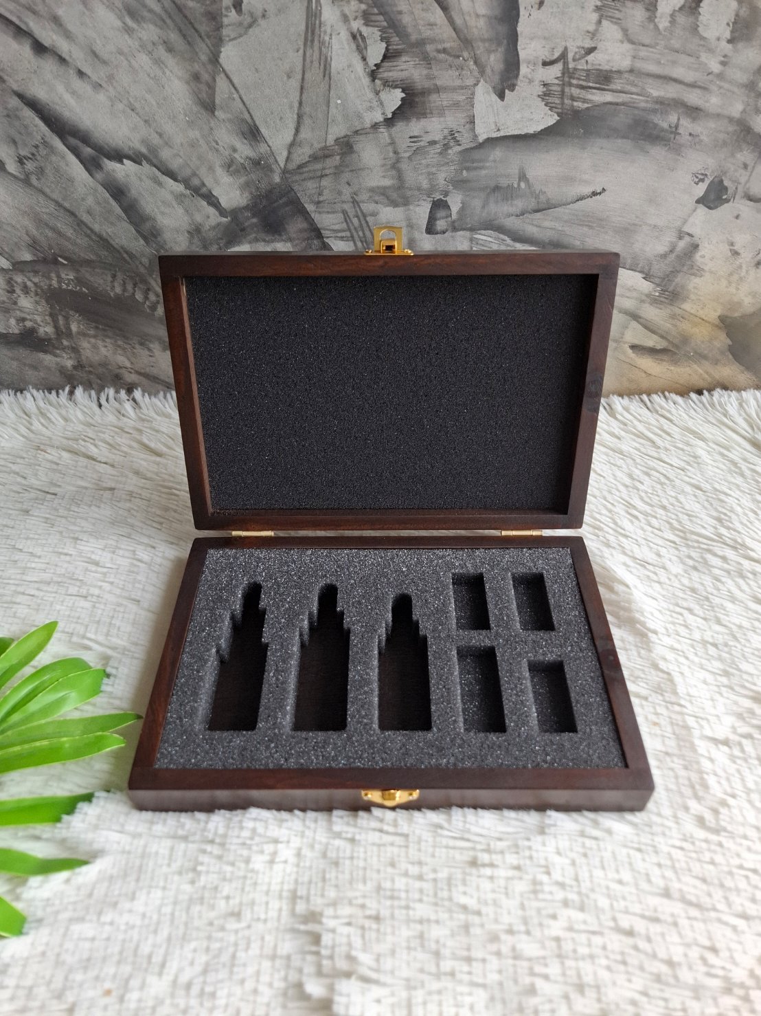 กล่องไม้ใส่น้ำยาไก่ซน