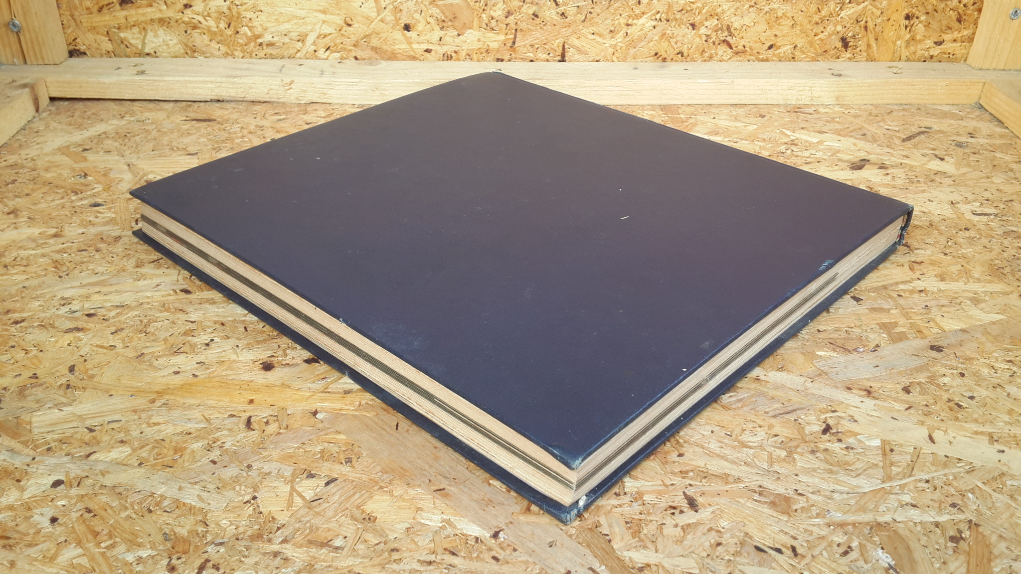 เครื่องราชอิสริยาภรณ์ไทย : อนุสรณ์ในงานพระราชทานเพลิงศพ นายเสรี ธรรมวิทย์ ท.ม.,ต.ช.