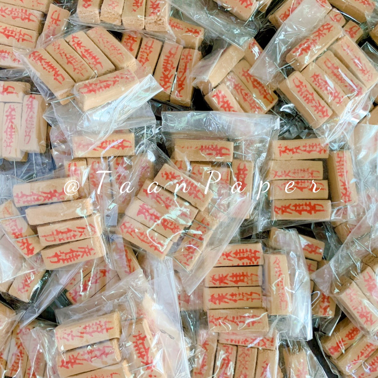 ธูปหวย แท่งละ 2 บาท (แพ็ค 5 แท่ง)