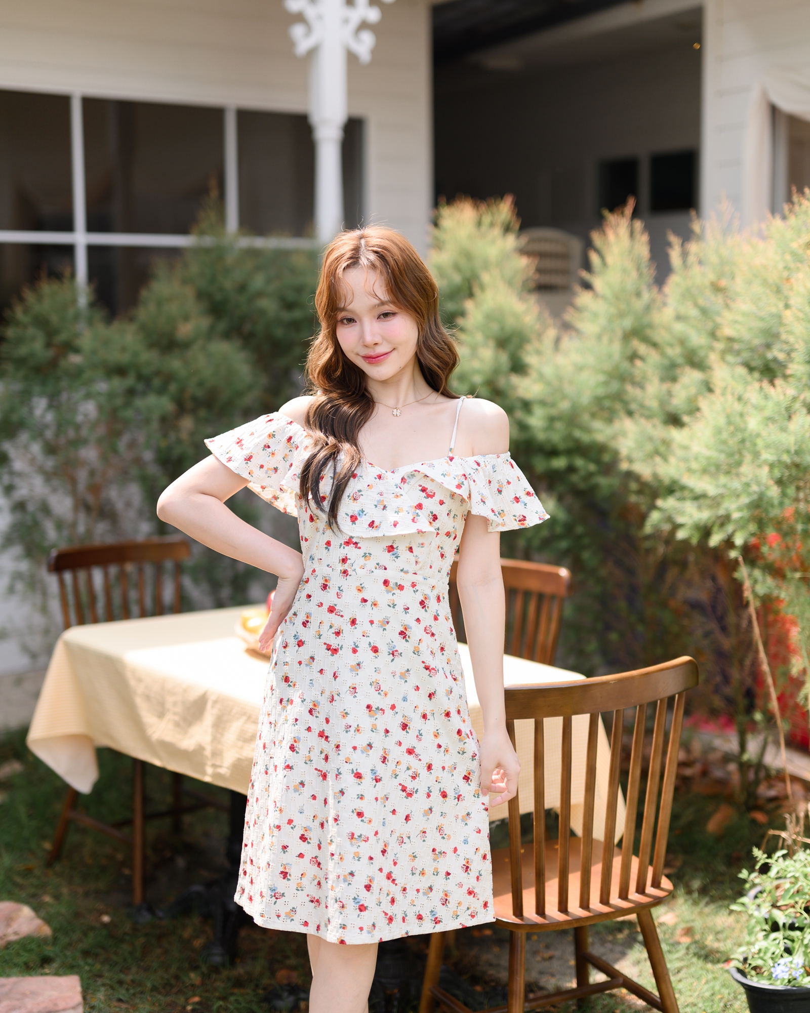 Hanano Yume Off-shoulder Dress