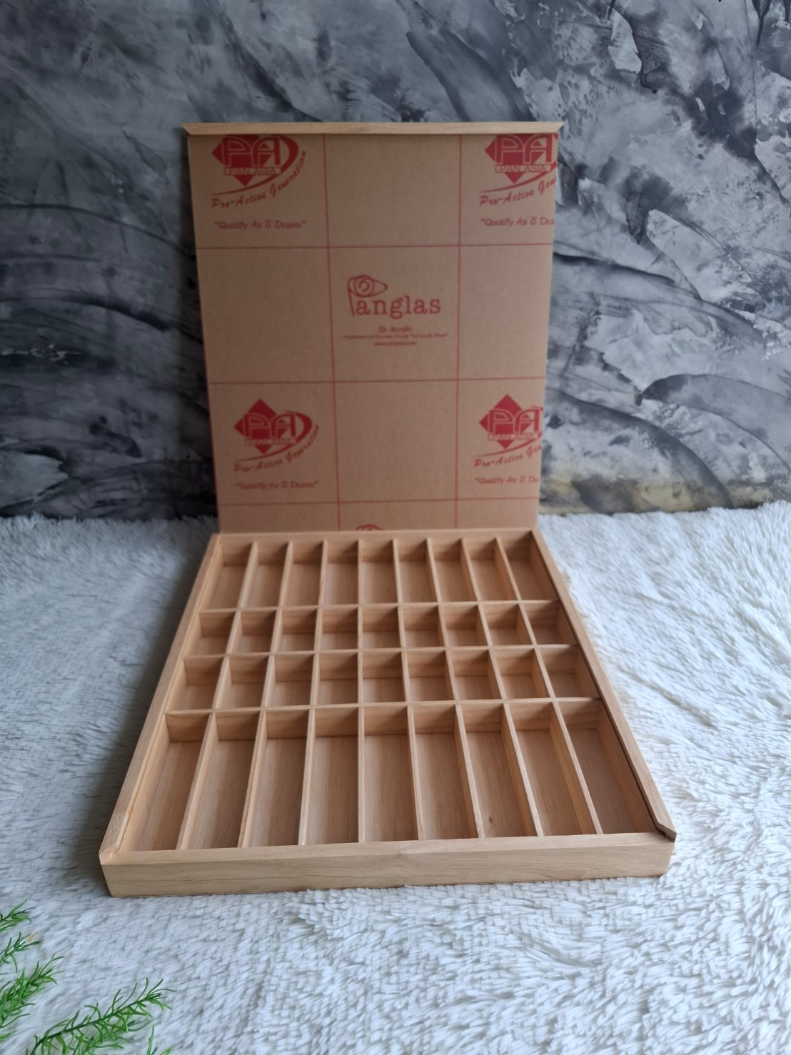 กล่องไม้ฝาสไลด์อะคริลิคใส