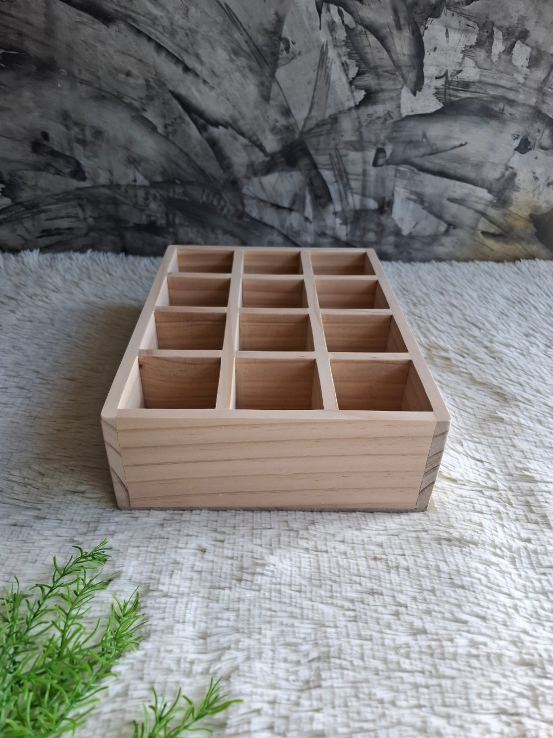 ถาดไม้สน