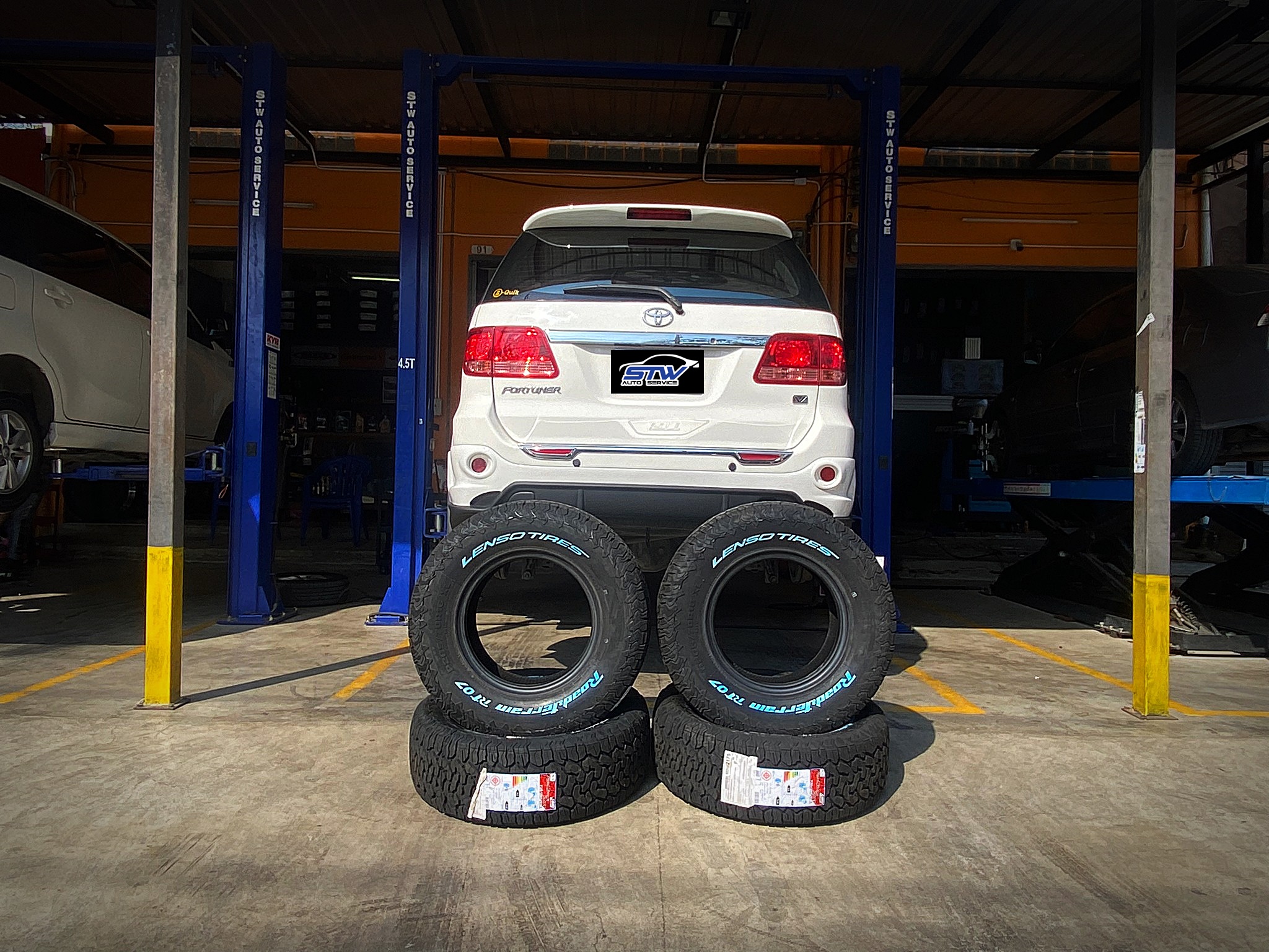 ยาง LENSO ROAD TERRAIN RT07 265/70R16 116S KL ติดตั้งใส่ TOYOTA FORTUNER