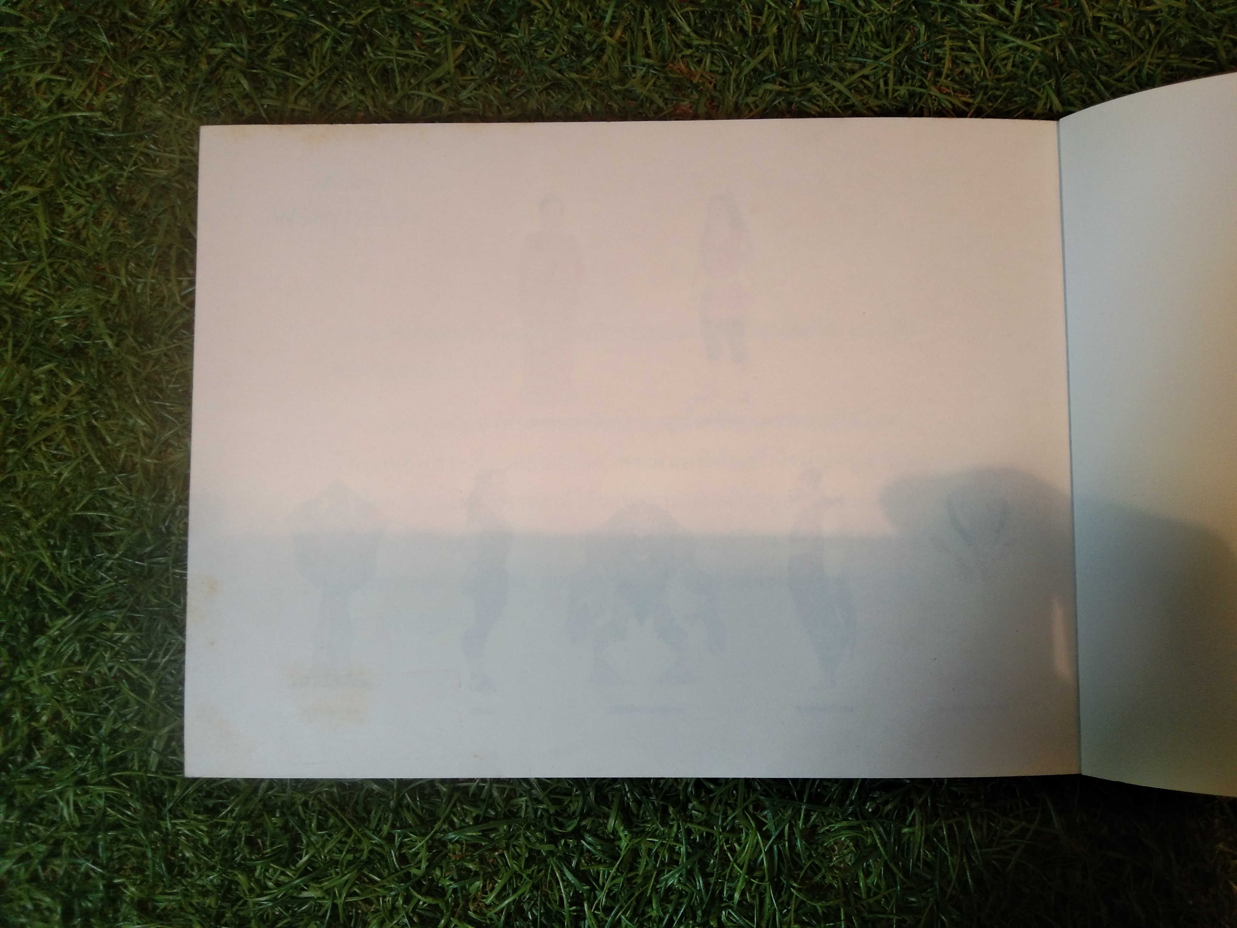 THE LIFE OF BUDDHA พระพุทธเจ้า / ดร.วัลลภา พิมพ์ทอง