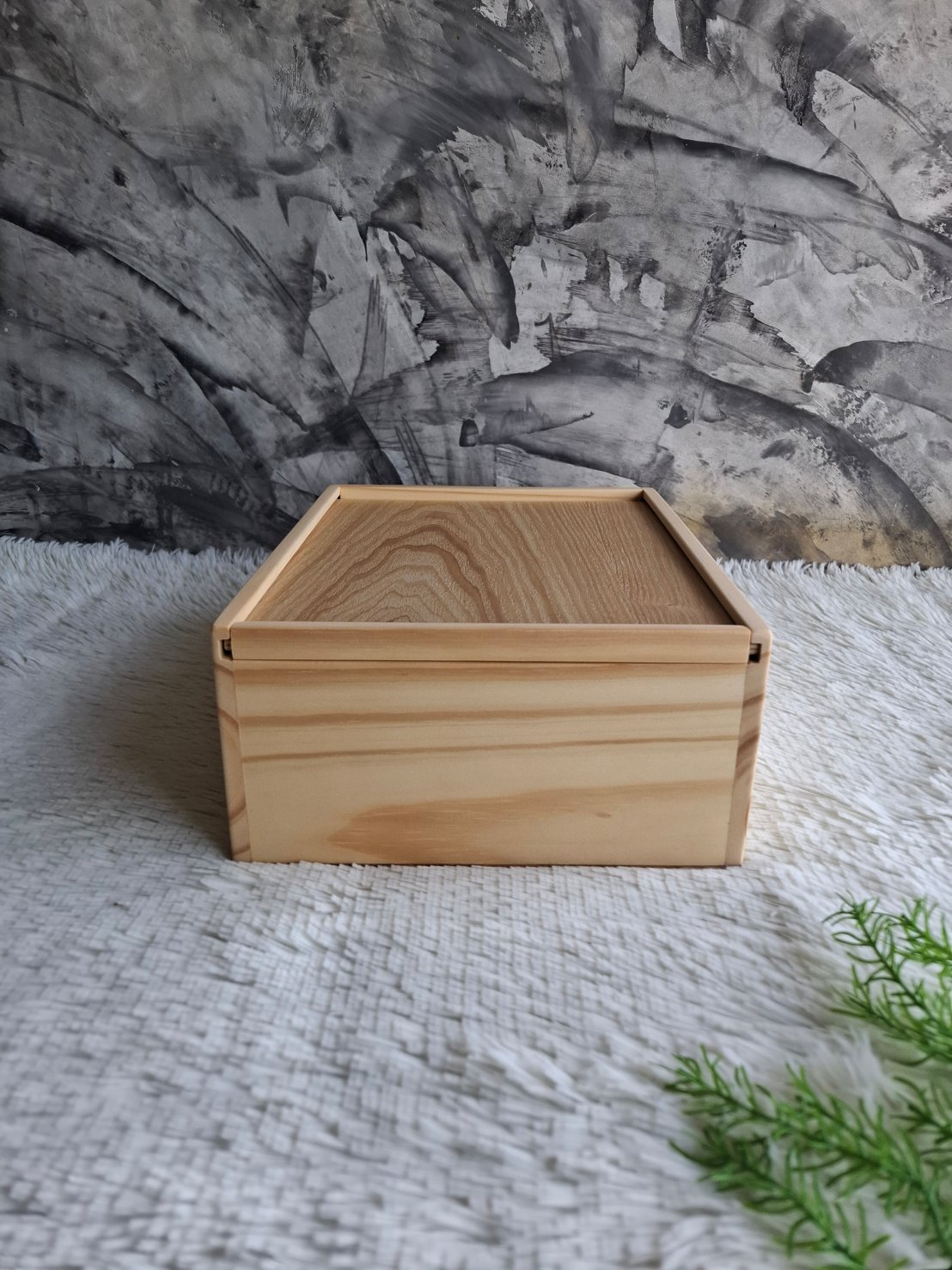 กล่องไม้สนฝาสไลด์