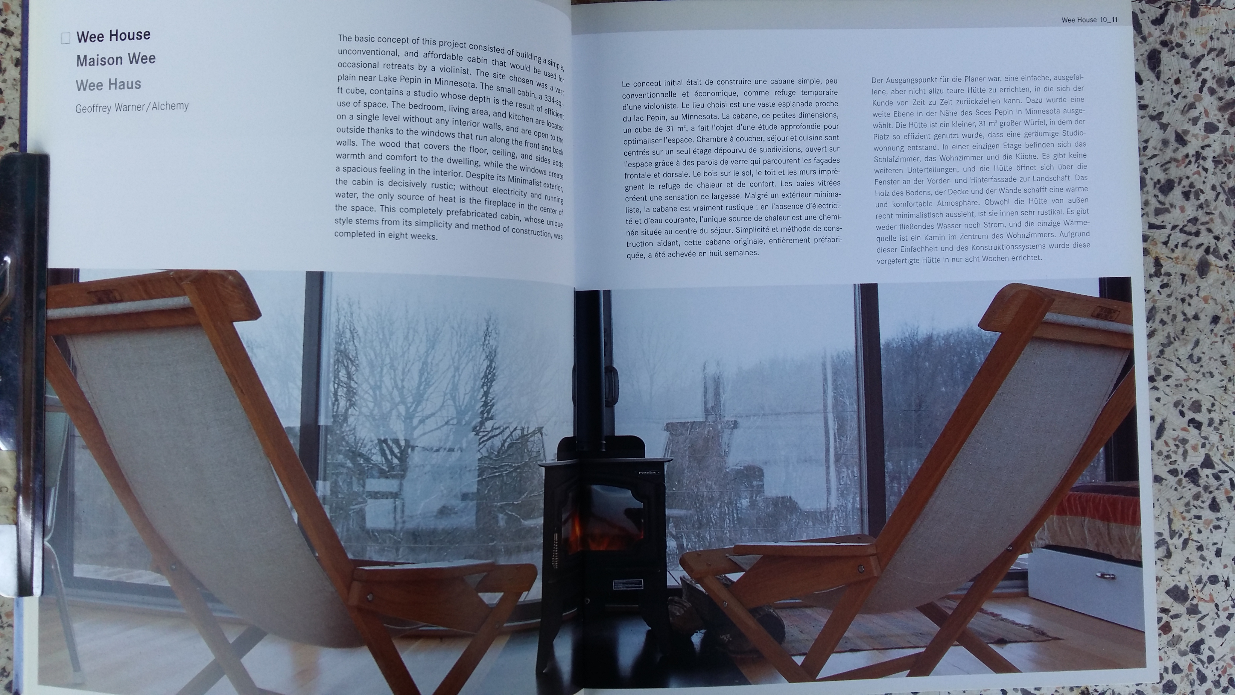 SMALL LNTERIORS / PETITS LNTERIEURS