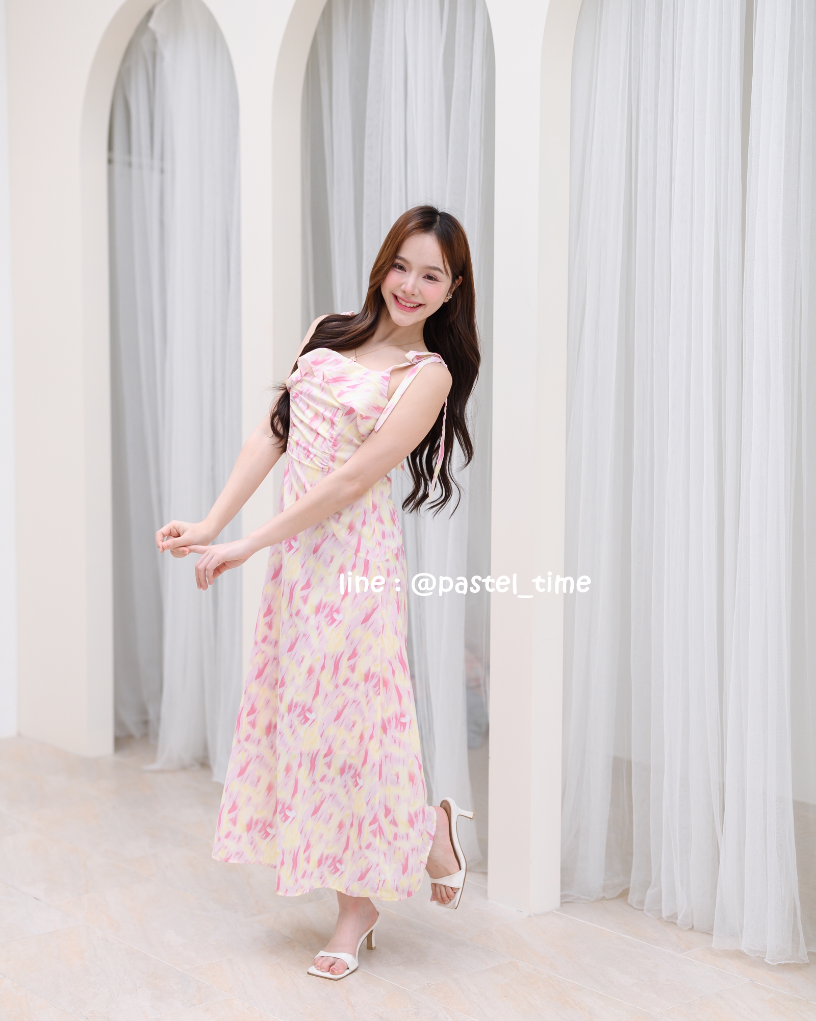 Love in a mist Maxi dress – ลายสีน้ำโทนสีชมพู