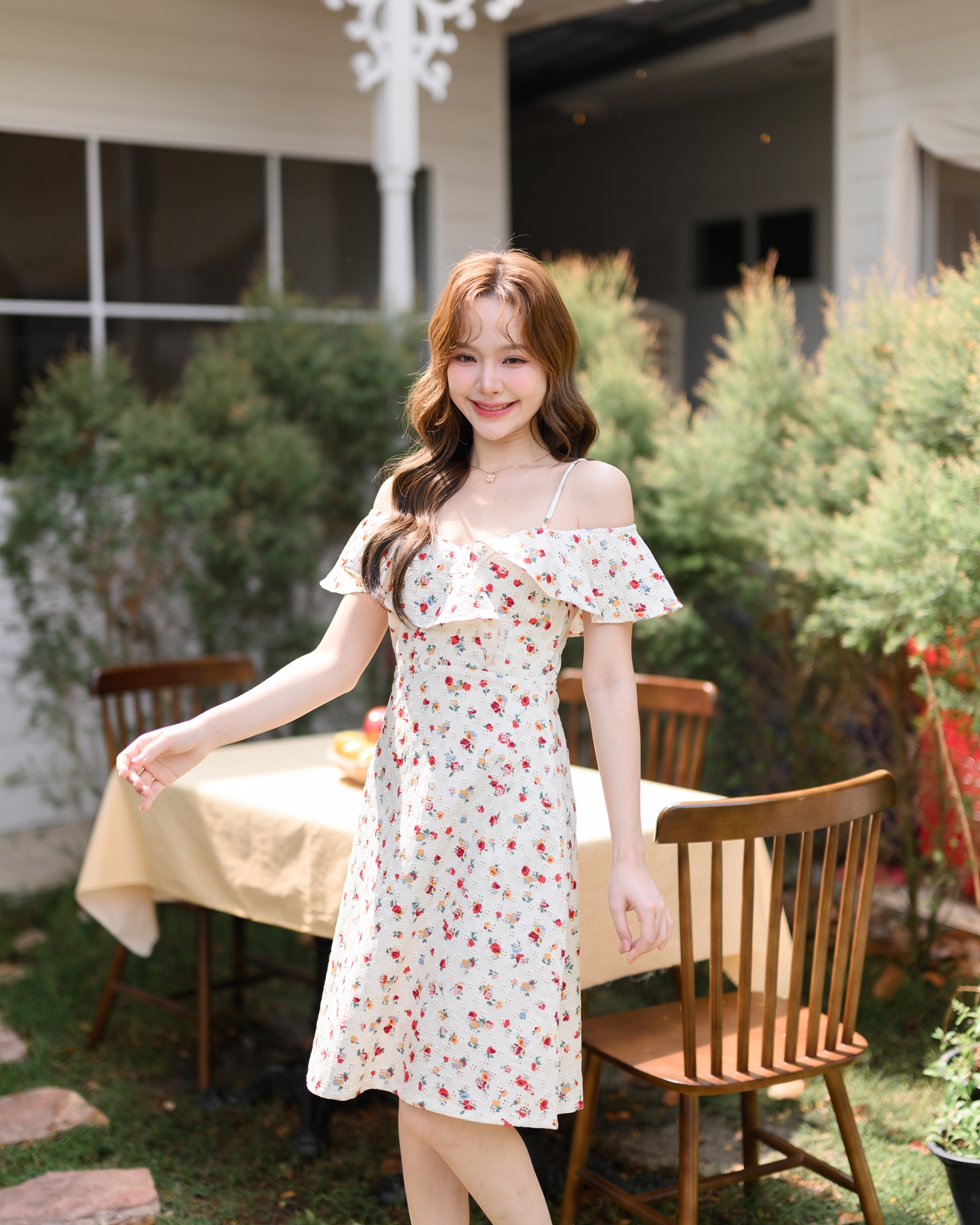 Hanano Yume Off-shoulder Dress