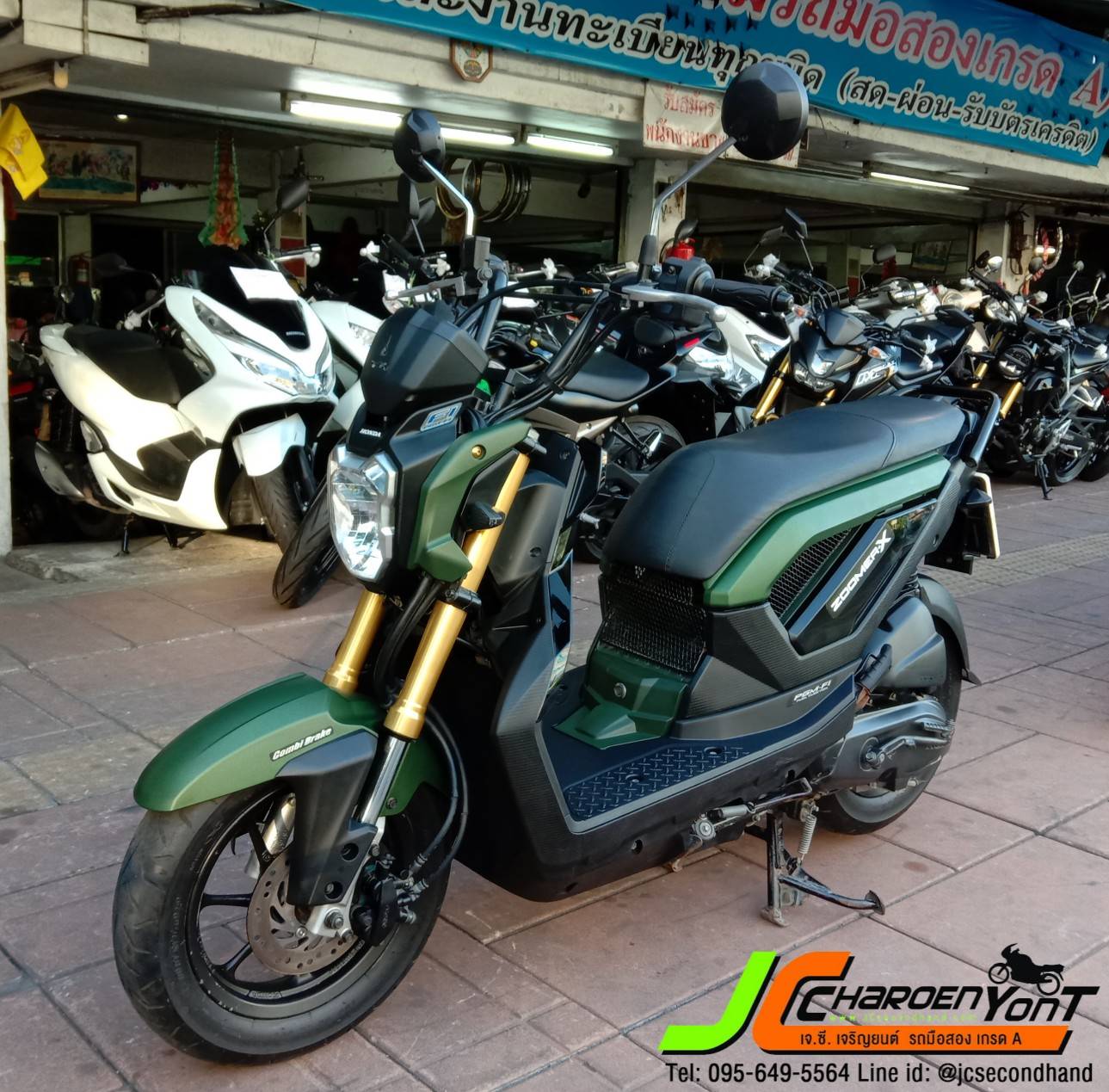 ช่วงนี้ทหารมาแรง ! HONDA ZOOMER-X ตัว Top จดทะเบียนปี57 สภาพสวยเครื่องดี สีเขียวทหารใหม่มากๆ รถพร้อมใช้งาน