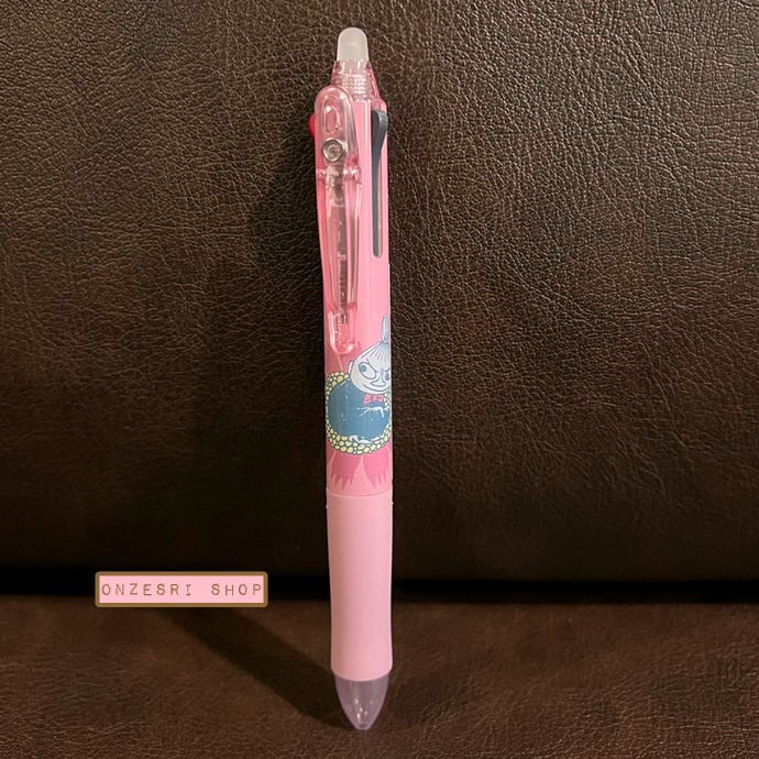 ปากกาลบได้ Pilot Frixion หัว 0.5 หมึกมี 3 สี (แดง ดำ น้ำเงิน) ลาย Moomin (Little My) สีชมพู