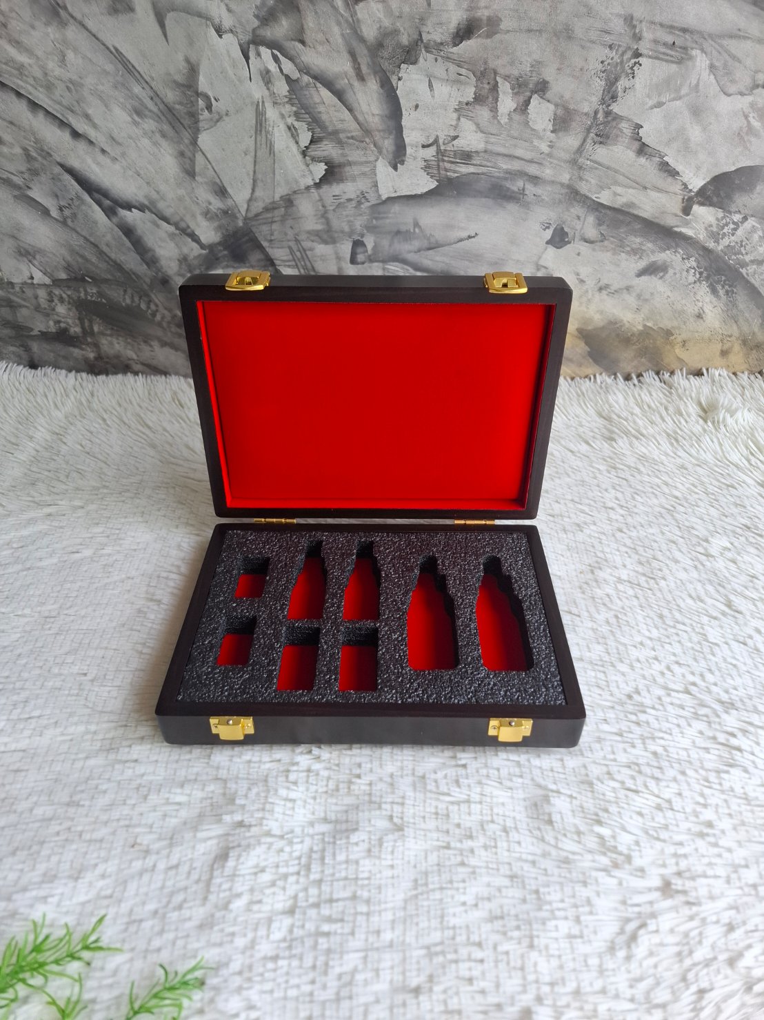 กล่องไม้ใส่น้ำยาไก่ซน