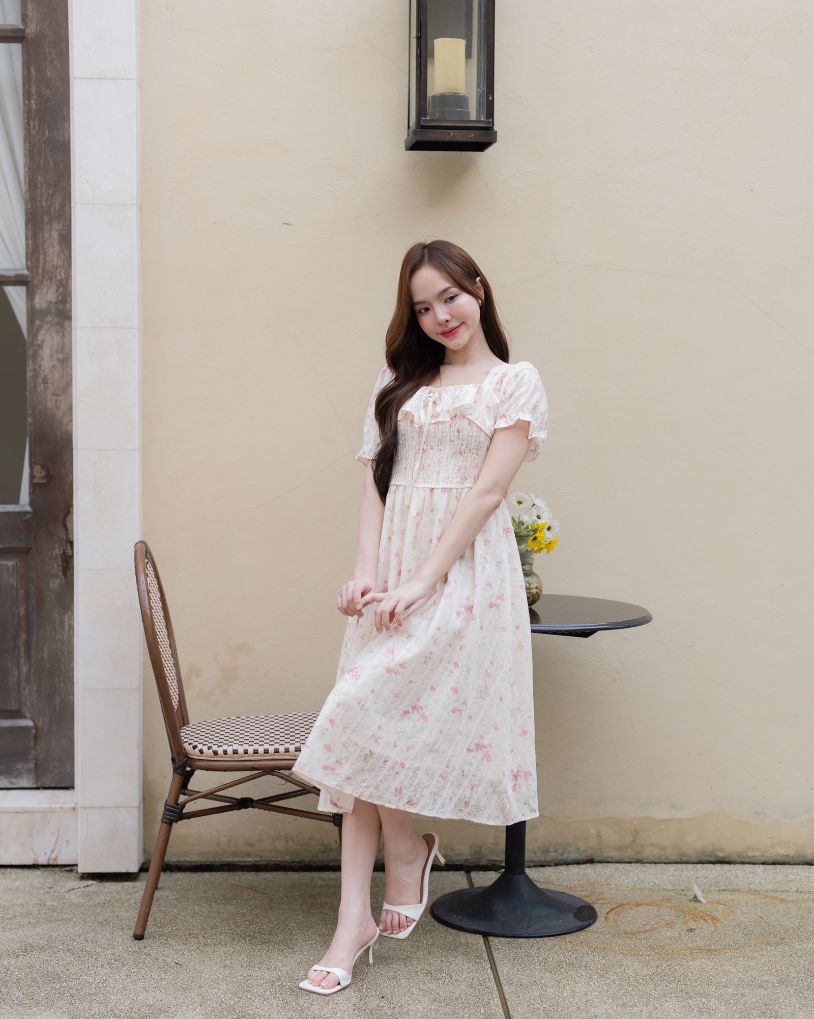 Florence Vintage Dress : ลายดอกไม้สีชมพู