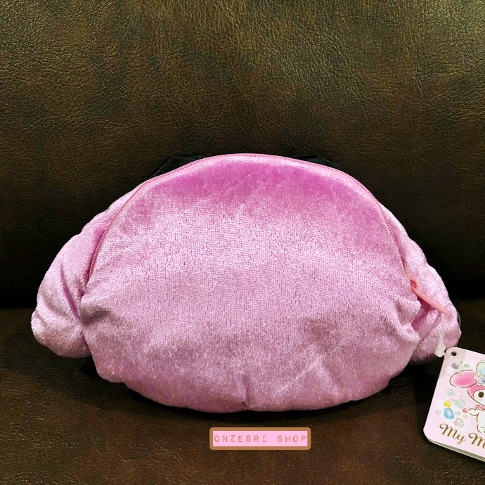 กระเป๋า My Melody นุ่มนิ่ม ประดับเพชรที่โบว์ ขนาด 19 x 12 ซม. ตรงช่องใส่ของ 14 x 12 ซม.