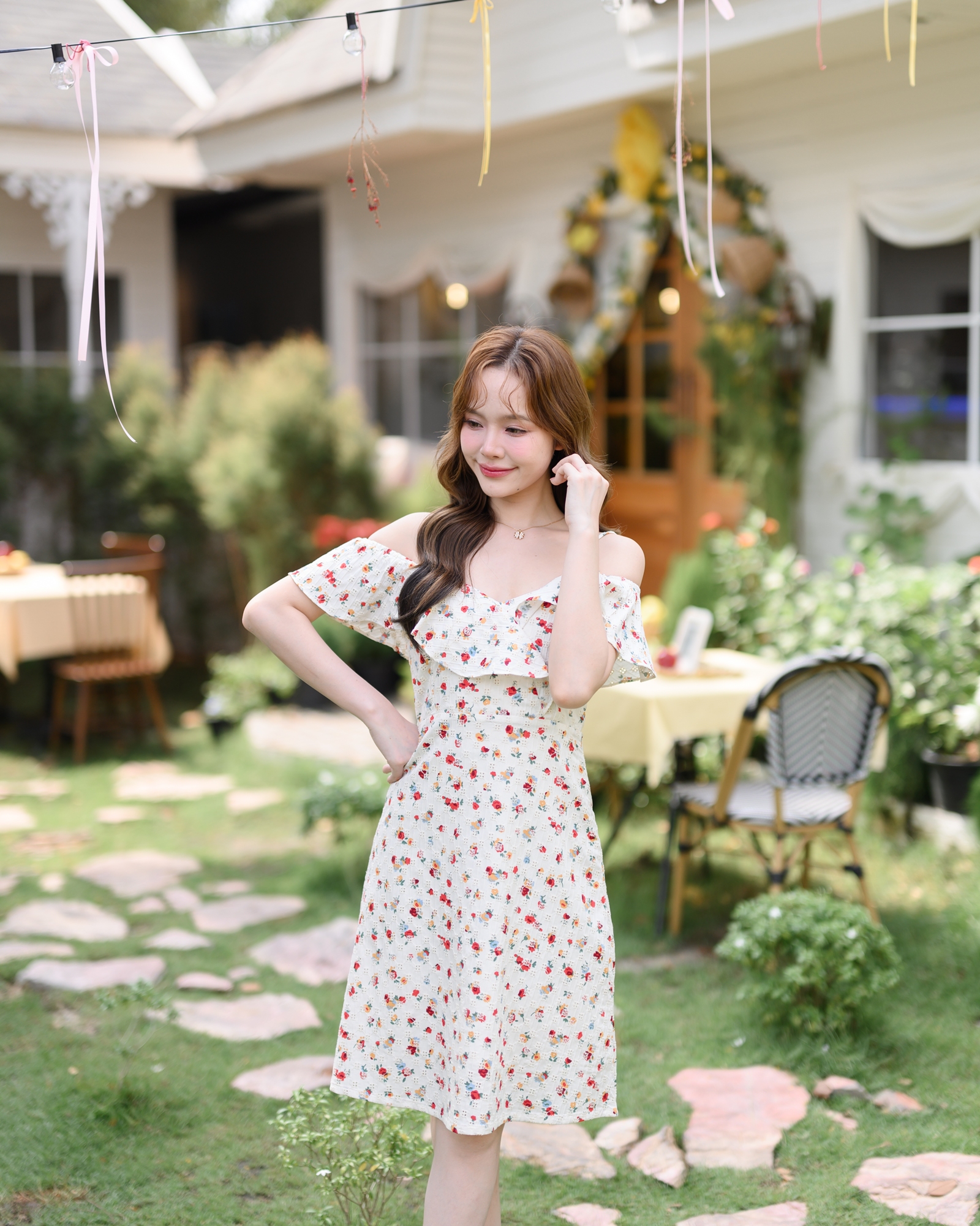 Hanano Yume Off-shoulder Dress