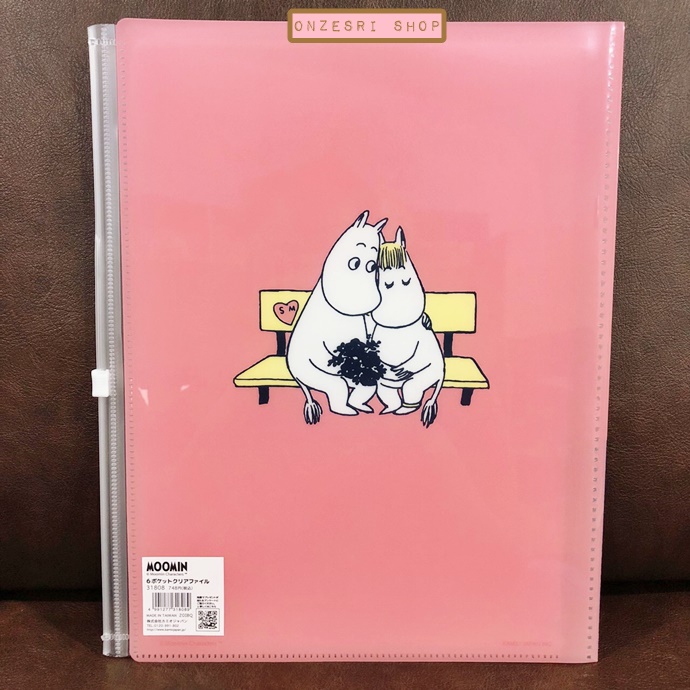 แฟ้ม A4 ลาย Moomin สีชมพูน้ำเงิน แยกใส่เอกสารได้ 6 ช่อง + 1 ช่องซิปด้านหลัง