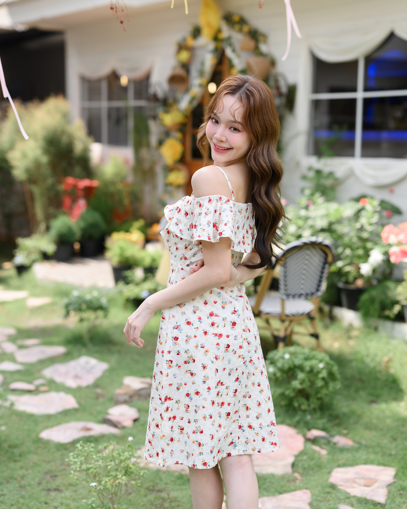 Hanano Yume Off-shoulder Dress