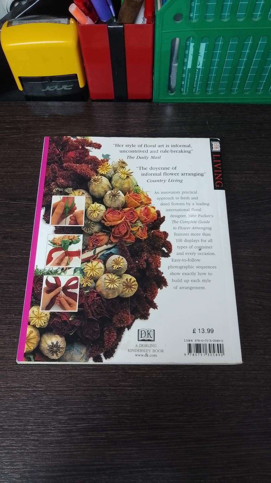 THE COMPLETE GUIDE TO FLOWER ARRANGING / JANE PACKER