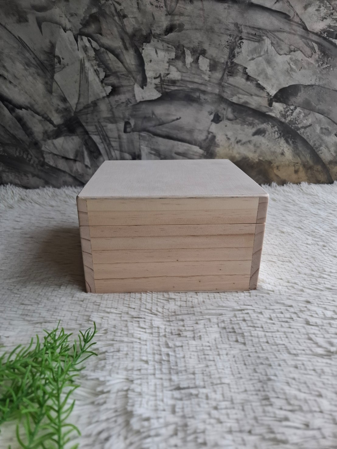 กล่องไม้แบบฝาครอบ