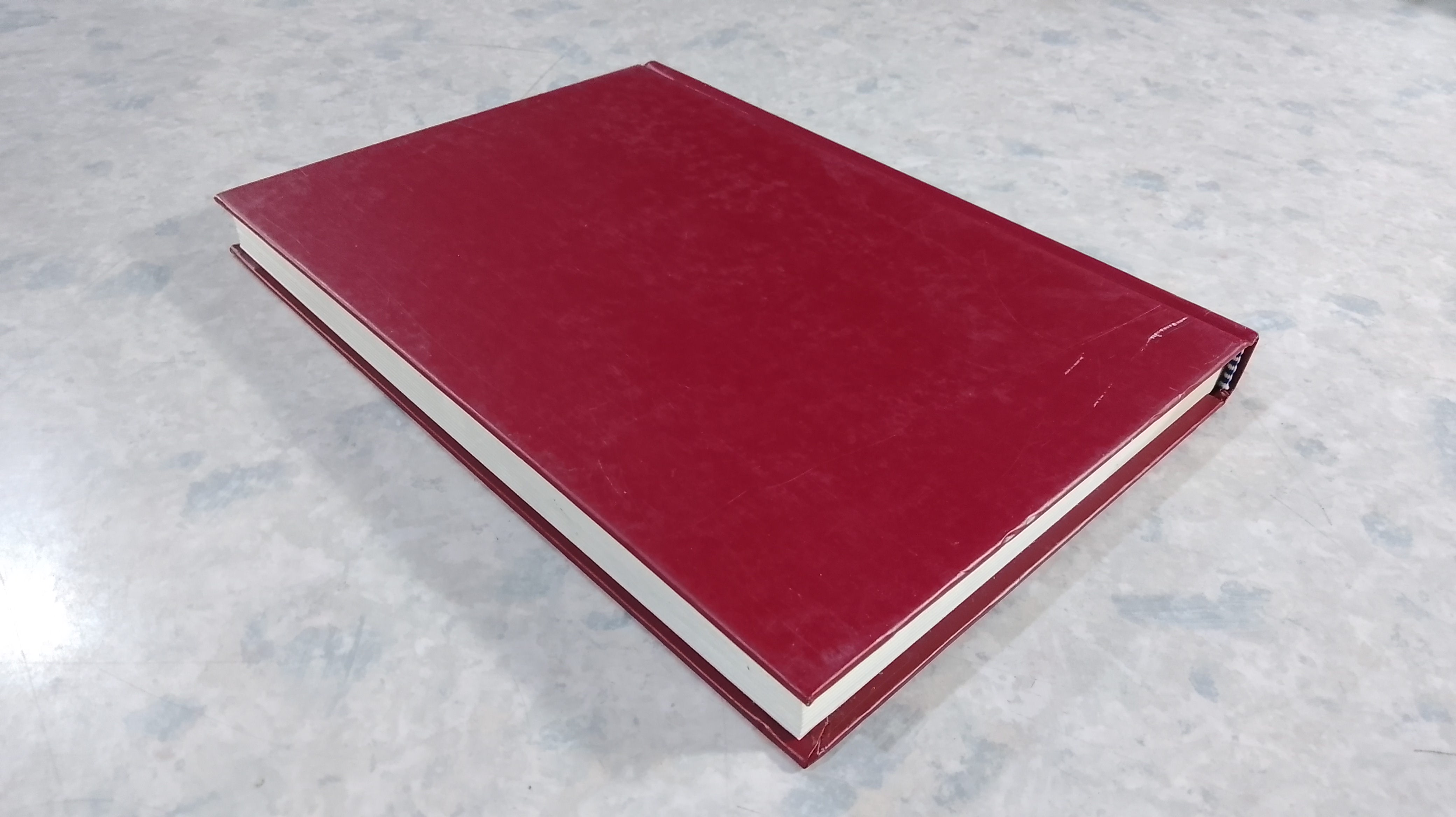 ยิ่งยศพระปิยมหาราชเรื้อง โลกซ้องสดุดี (มีรอยโดนน้ำ) / กระทรรวงศึกษาธิการ