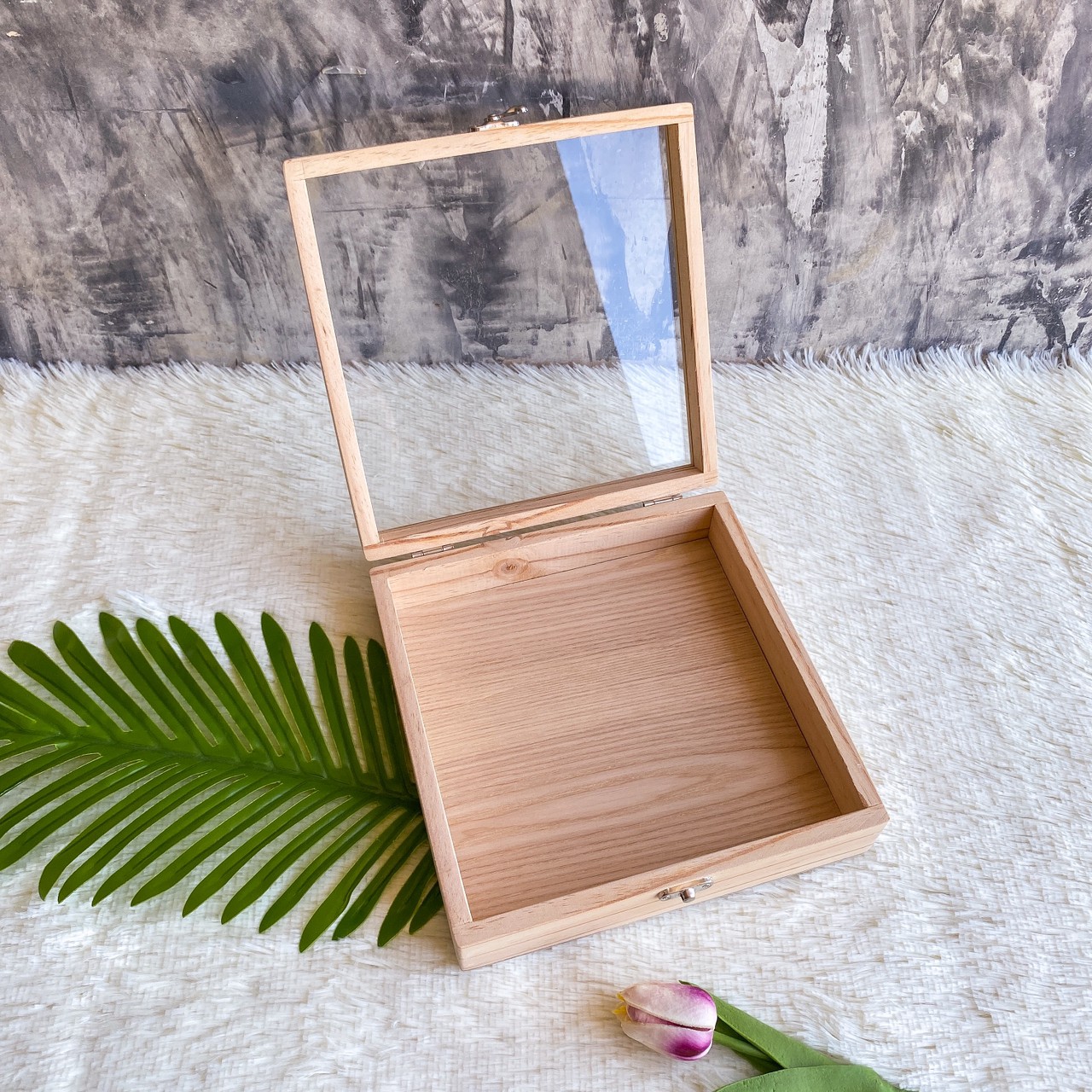 กล่องฝากระจก ฝาล็อค (Wooden box with lock lid)