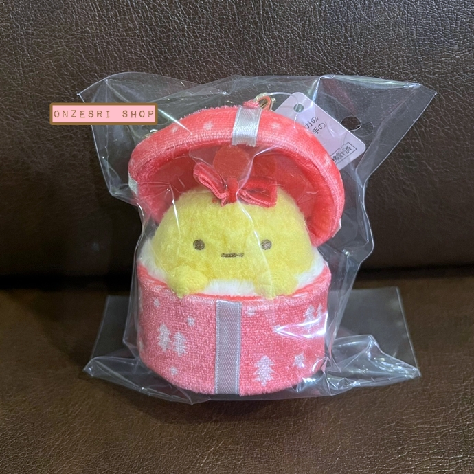 พวงกุญแจตุ๊กตา Sumikko Gurashi Home Christmas แบบกล่องของขวัญ แบบหางกุ้งเทมปุระ ขนาด 8.5 x 6 x 5.5 ซม.